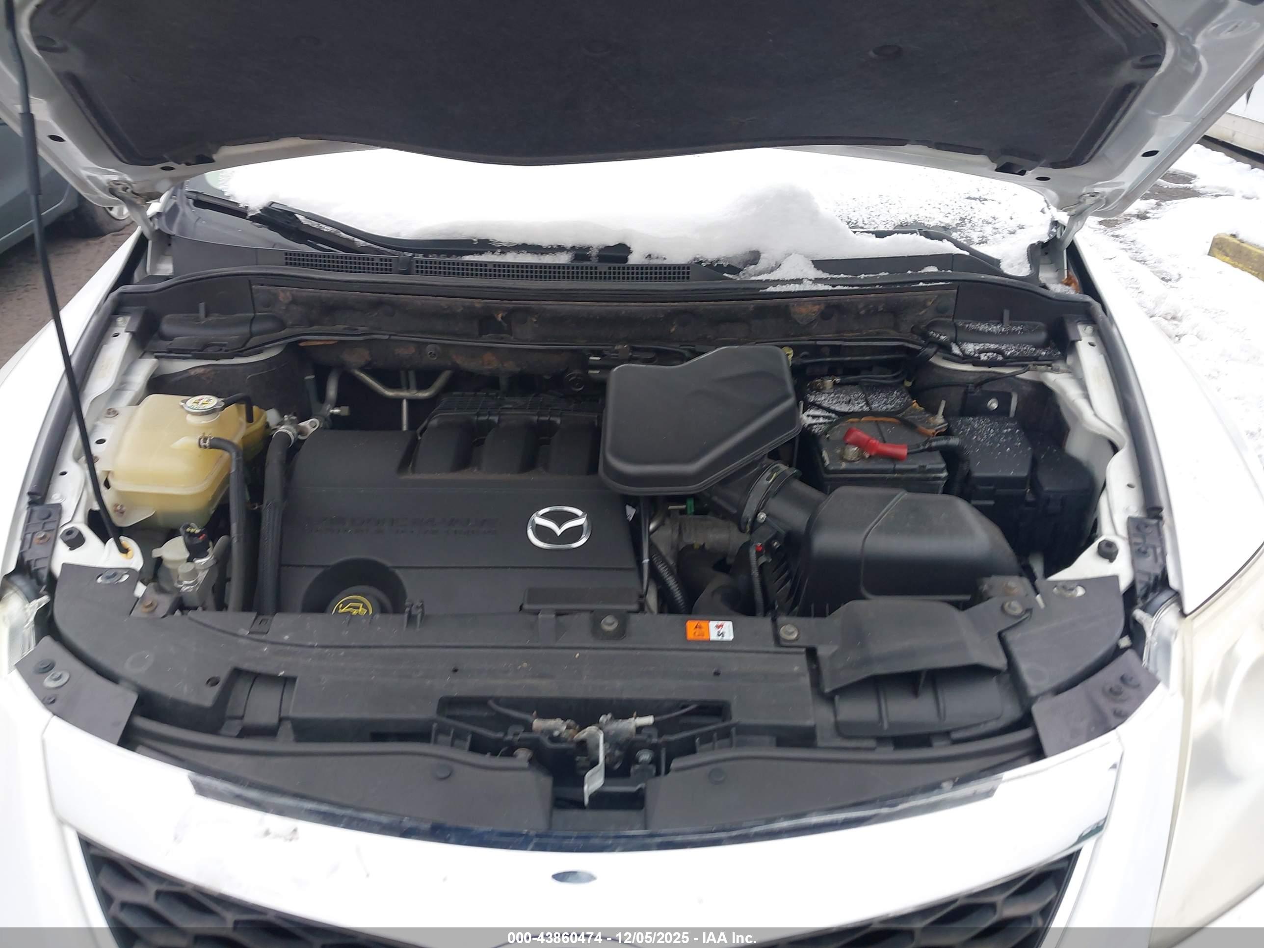 MAZDA CX-9 image 10