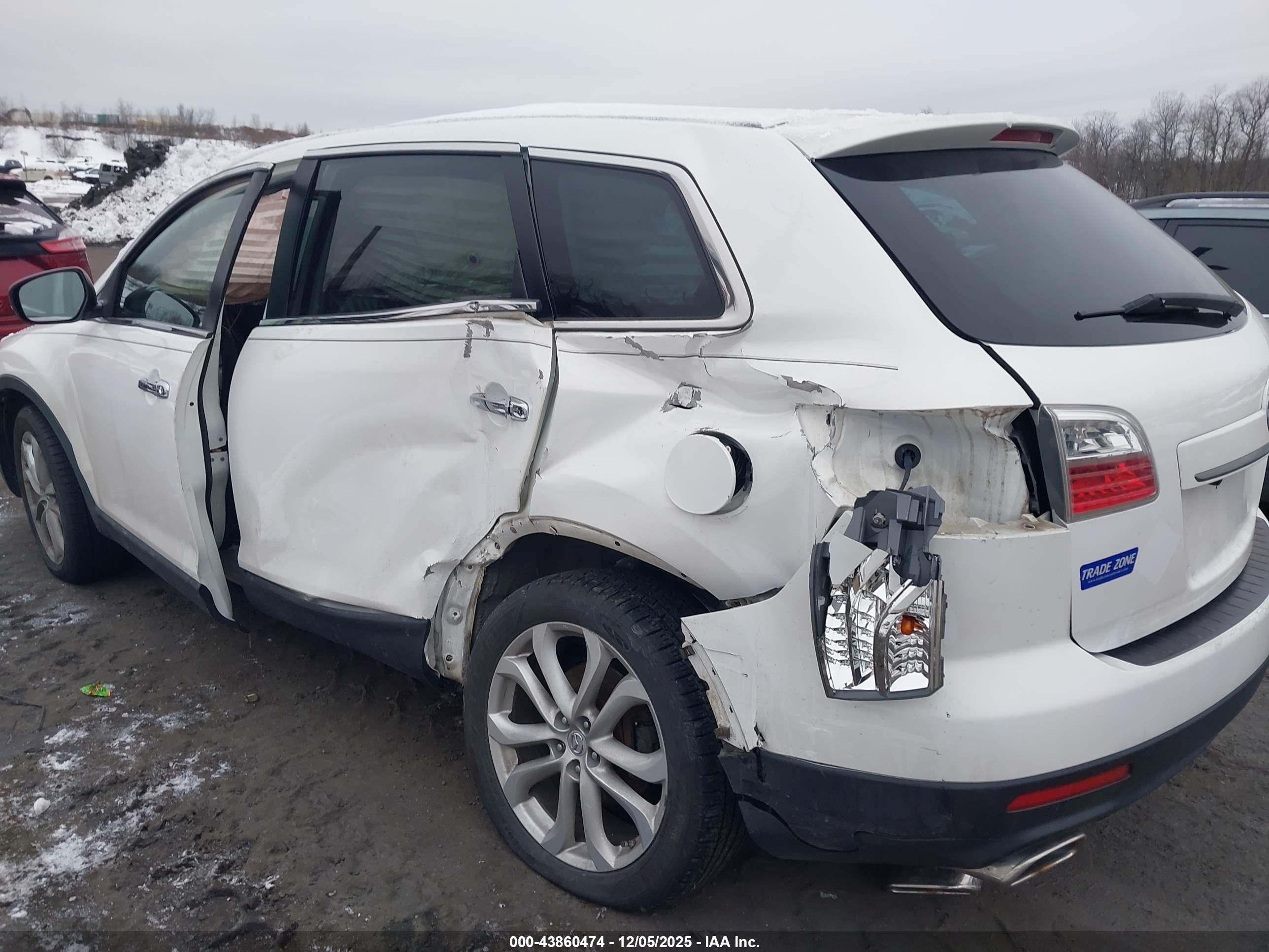 MAZDA CX-9 image 6