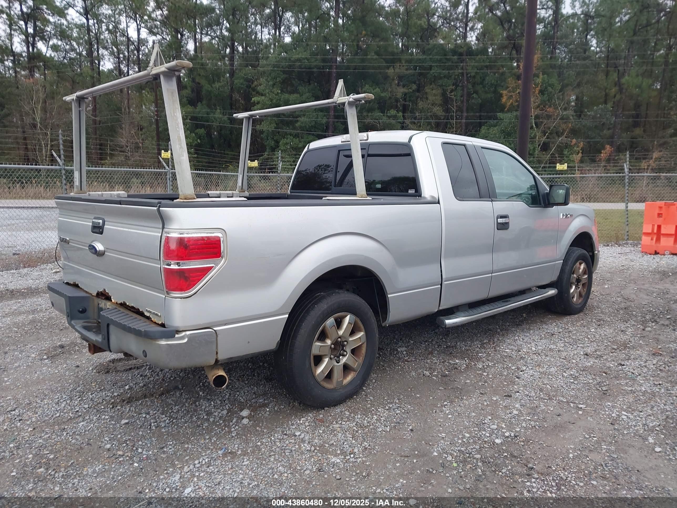 FORD F-150 image 4