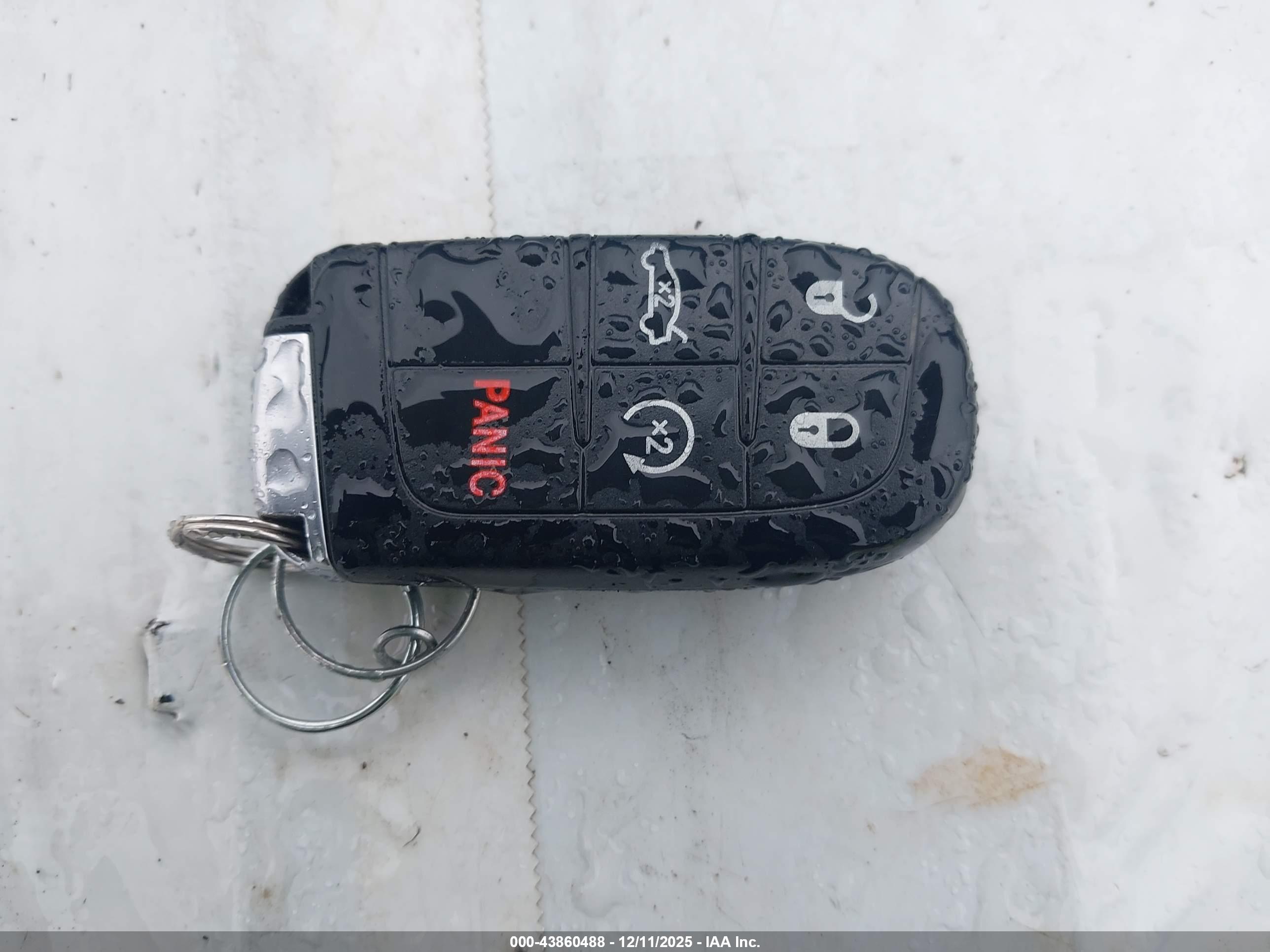 DODGE CHALLENGER image 11
