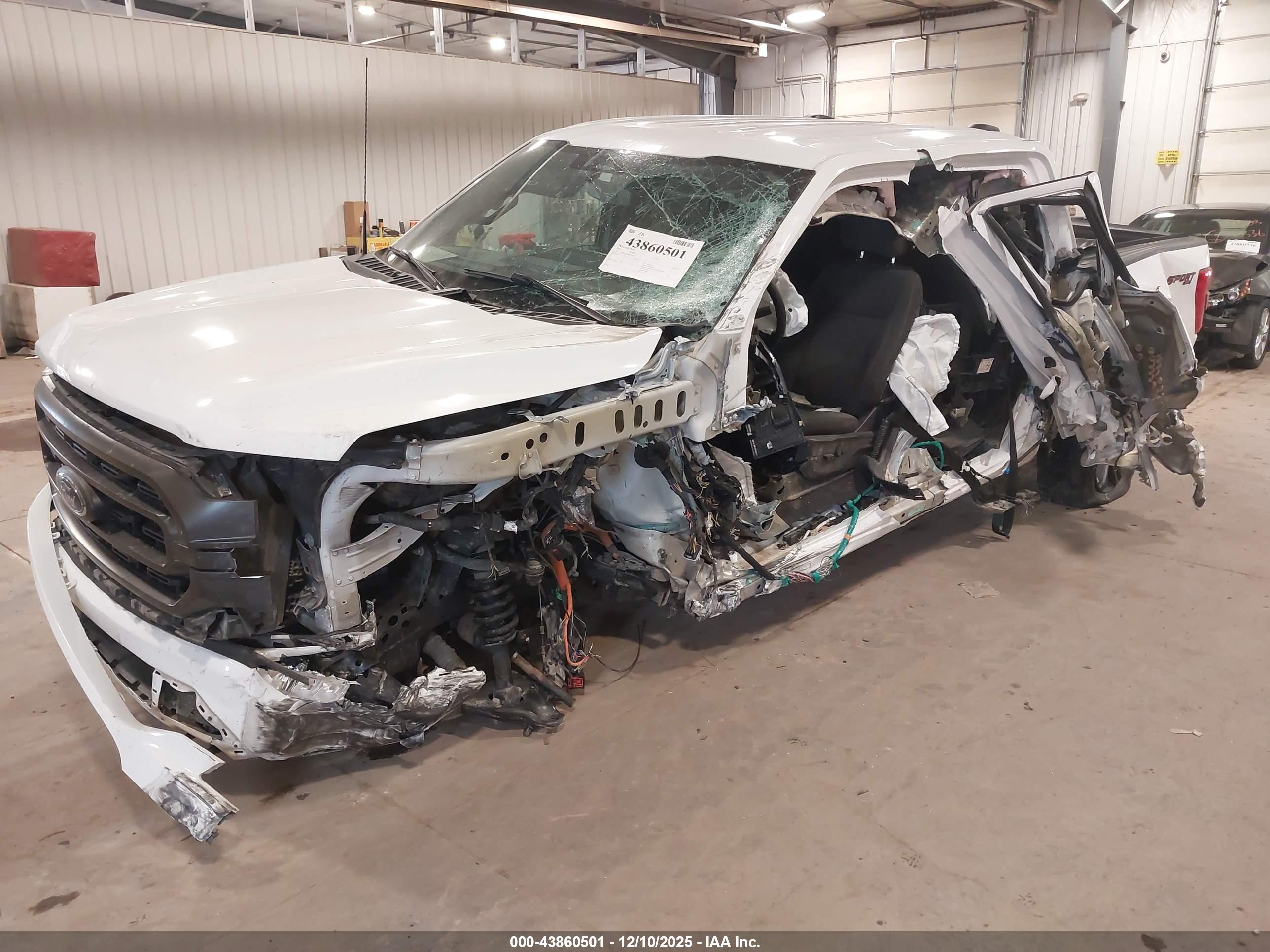 FORD F-150 image 2
