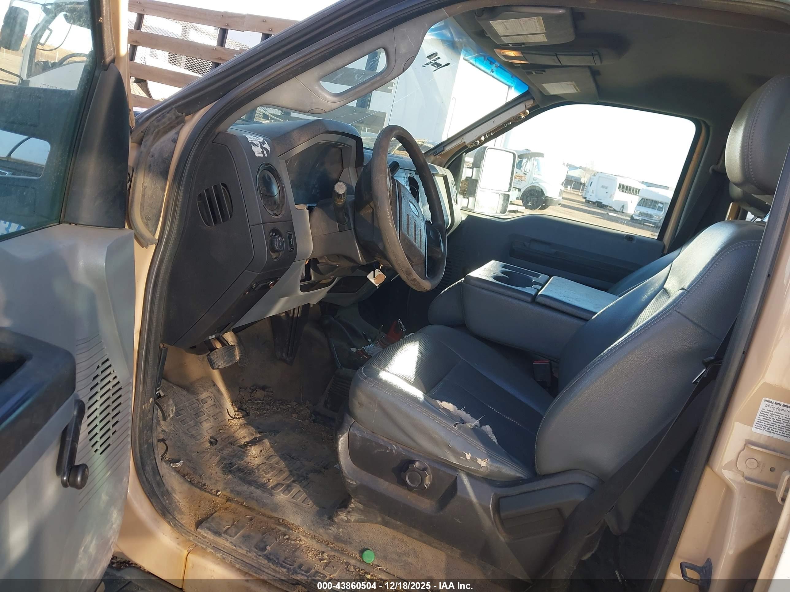 FORD F-450 image 7