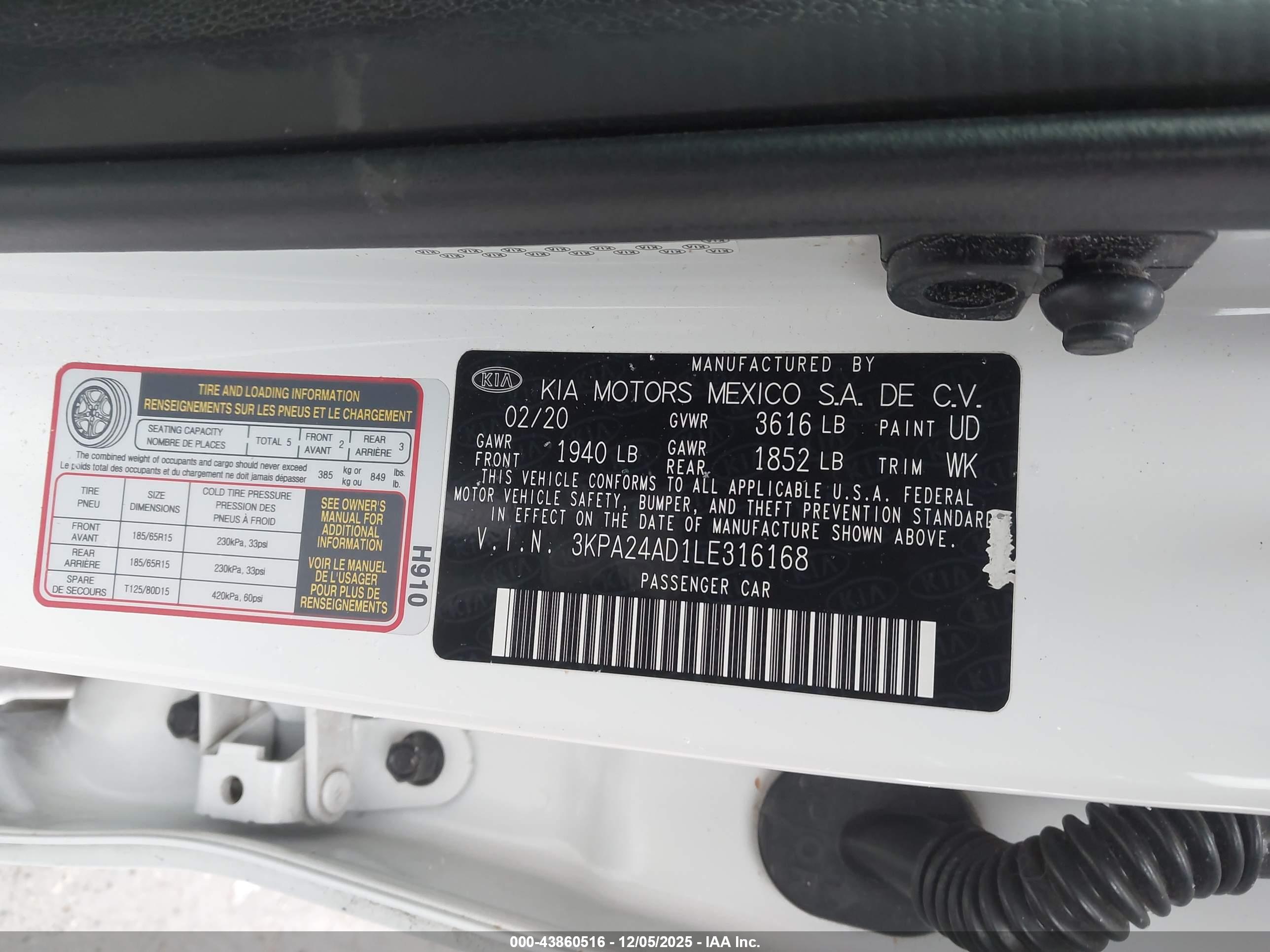 KIA RIO image 9