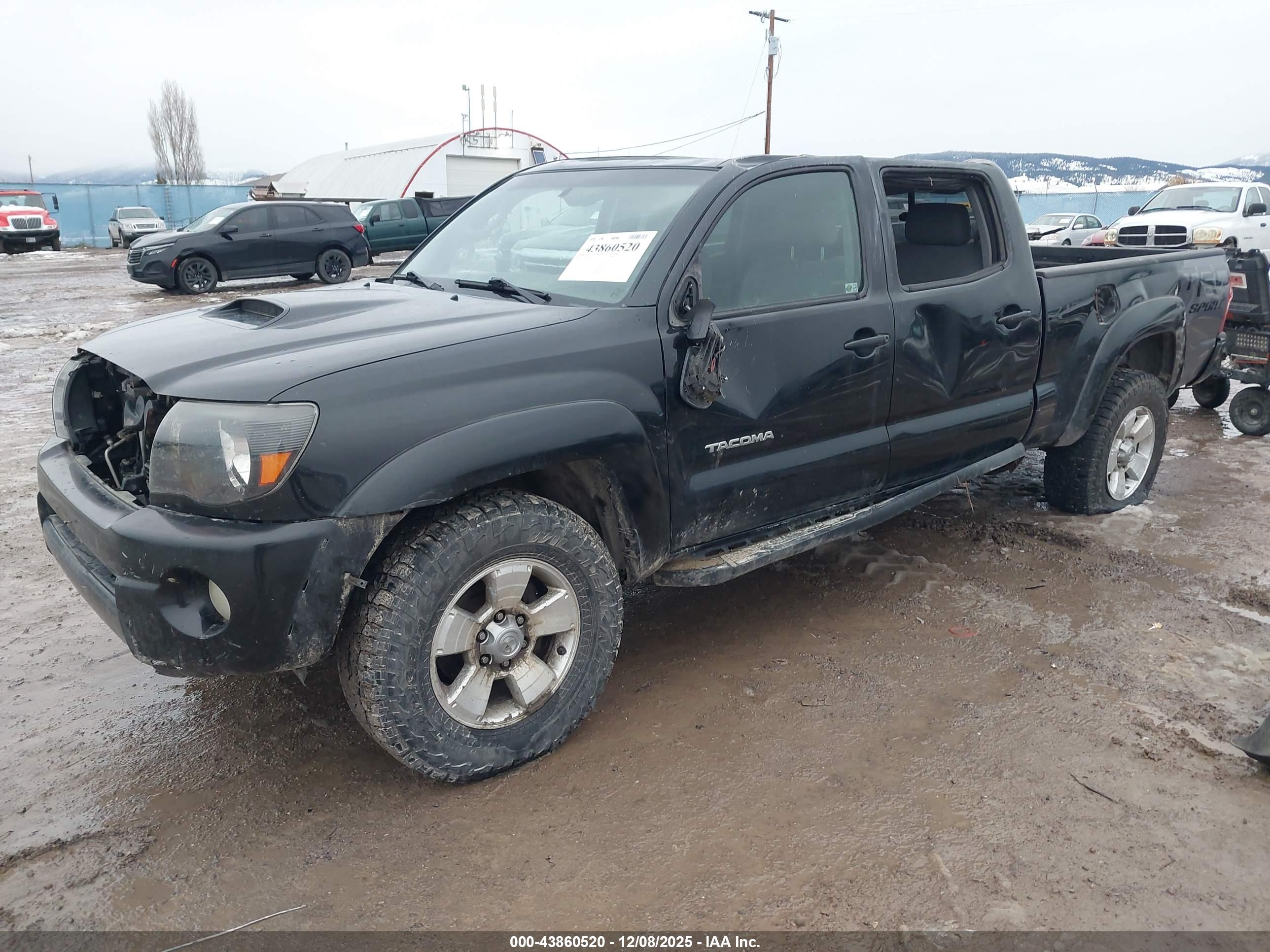 TOYOTA TACOMA image 2