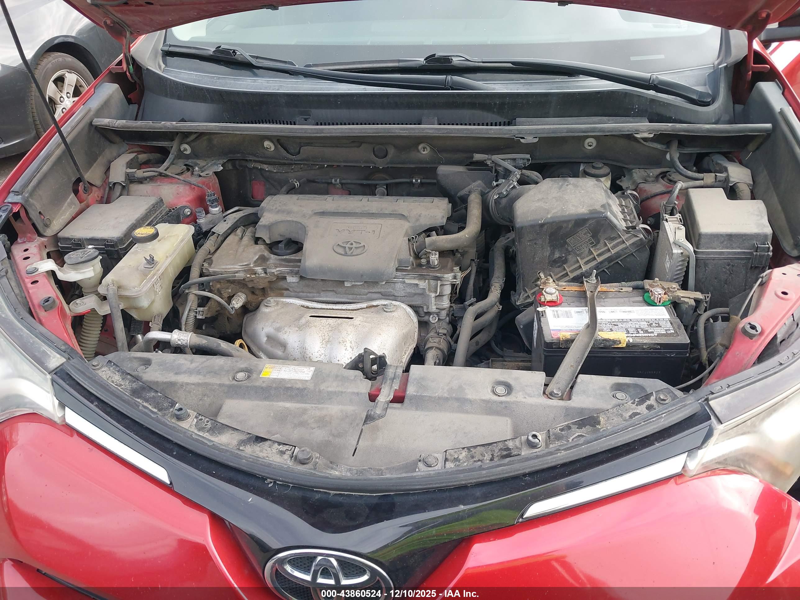 TOYOTA RAV4 image 10