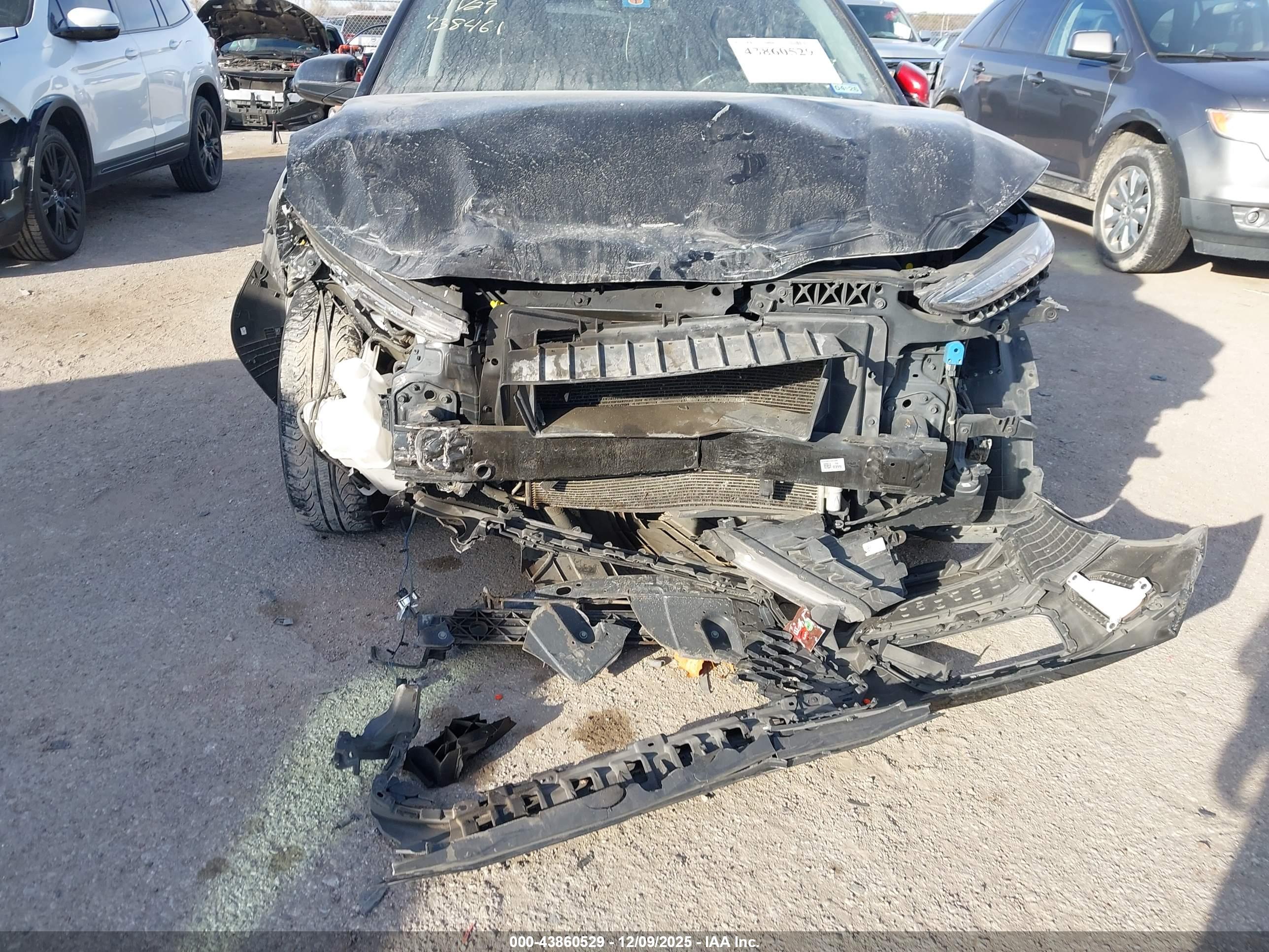 HYUNDAI KONA image 6