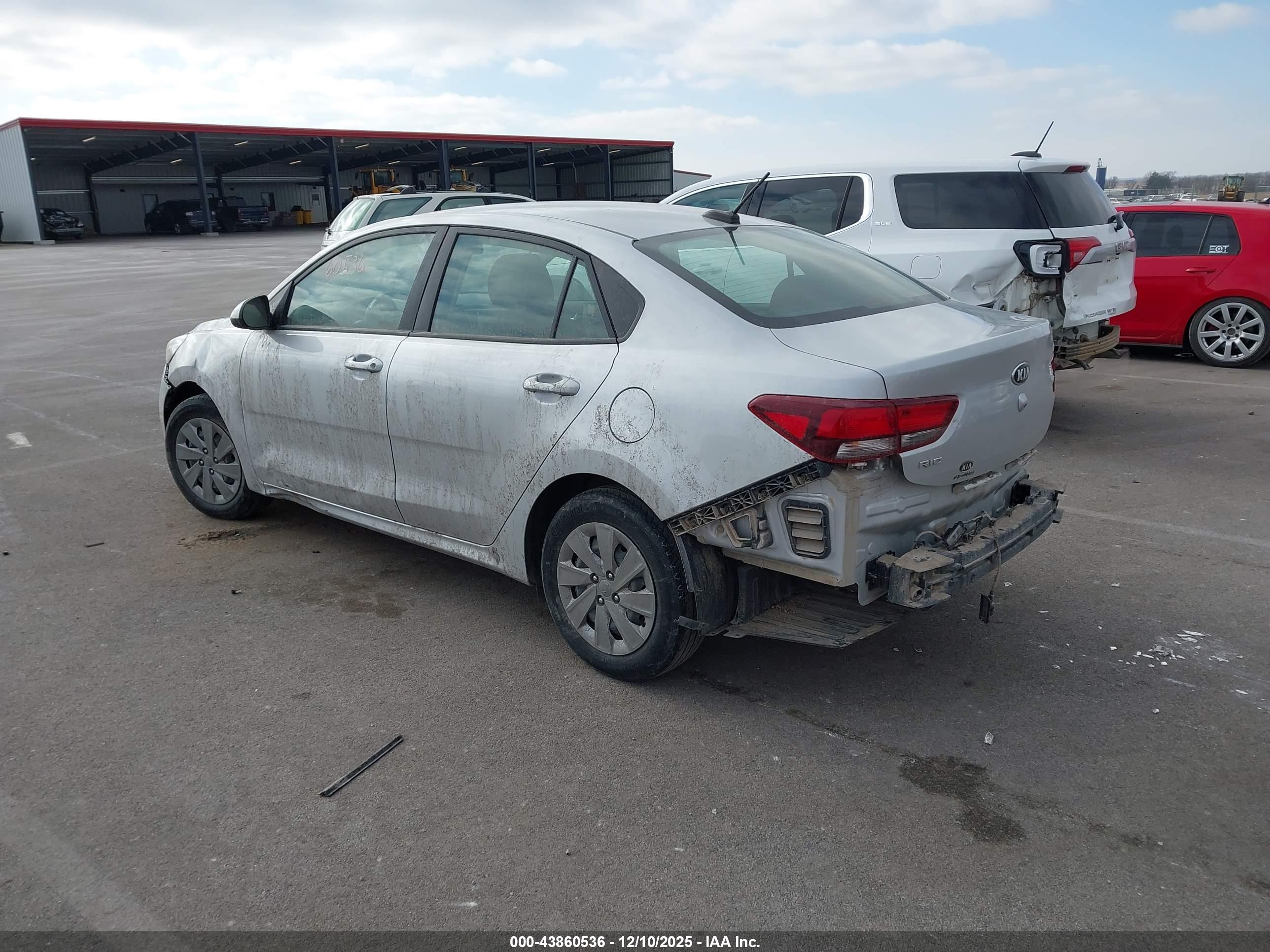 KIA RIO image 3