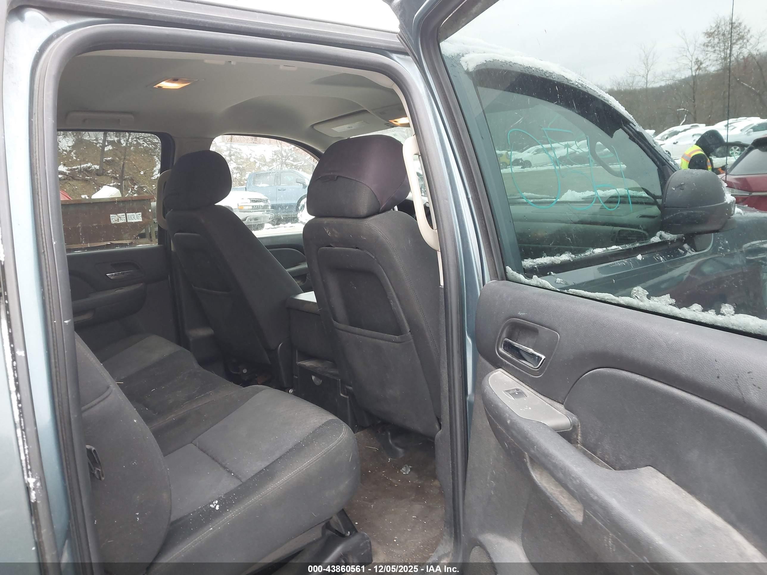 CHEVROLET AVALANCHE image 8