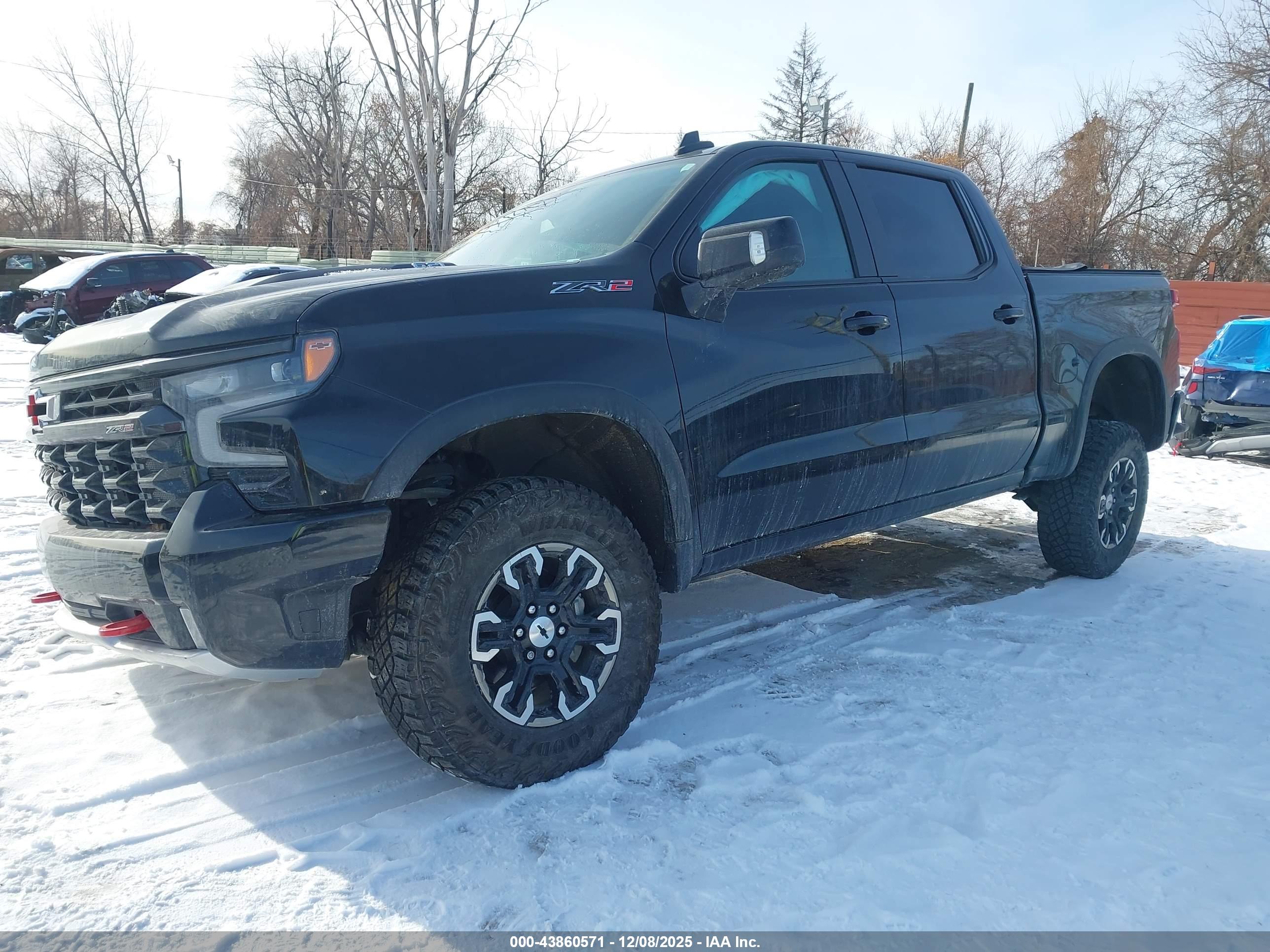 CHEVROLET SILVERADO image 2