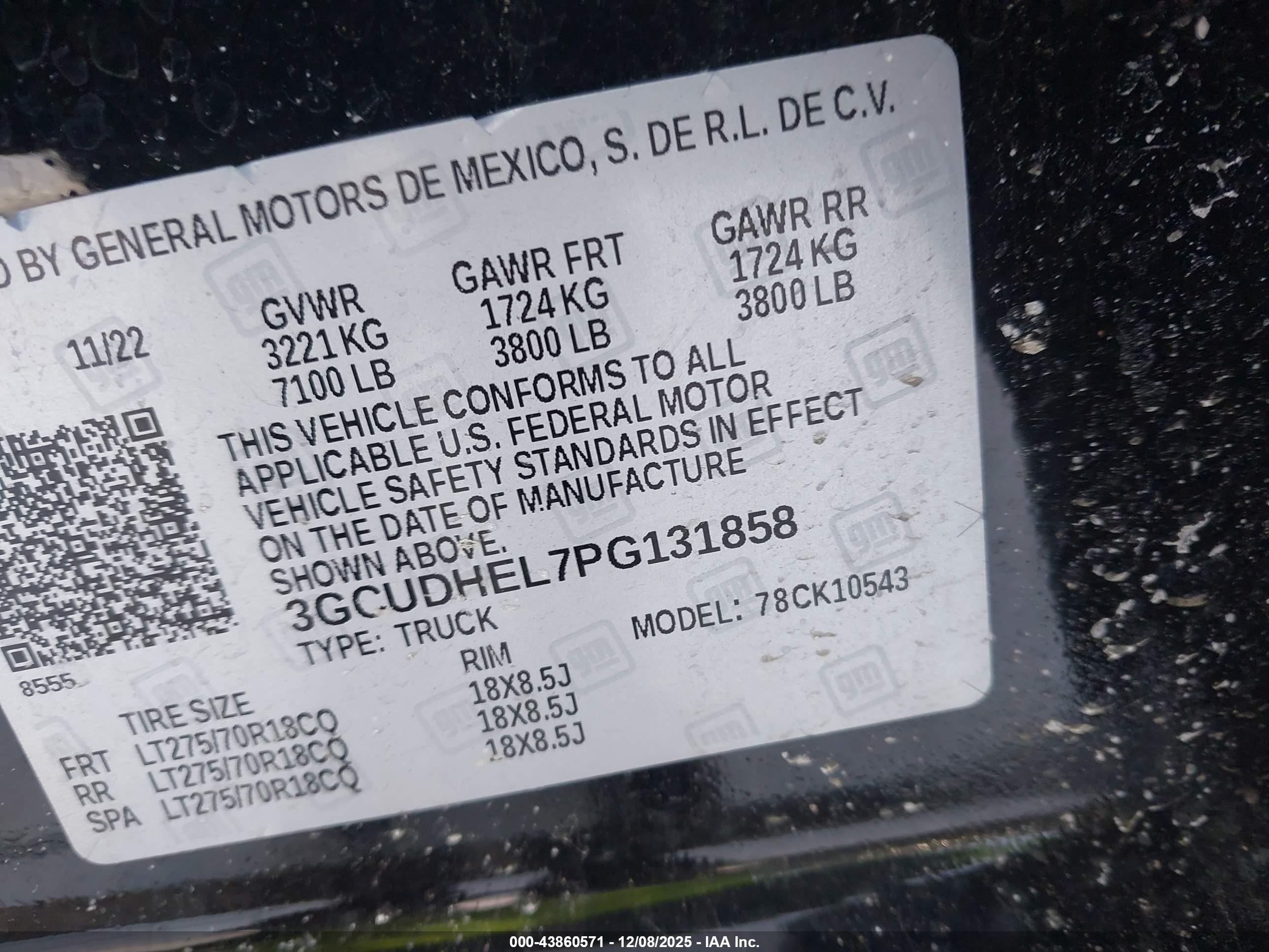 CHEVROLET SILVERADO image 9