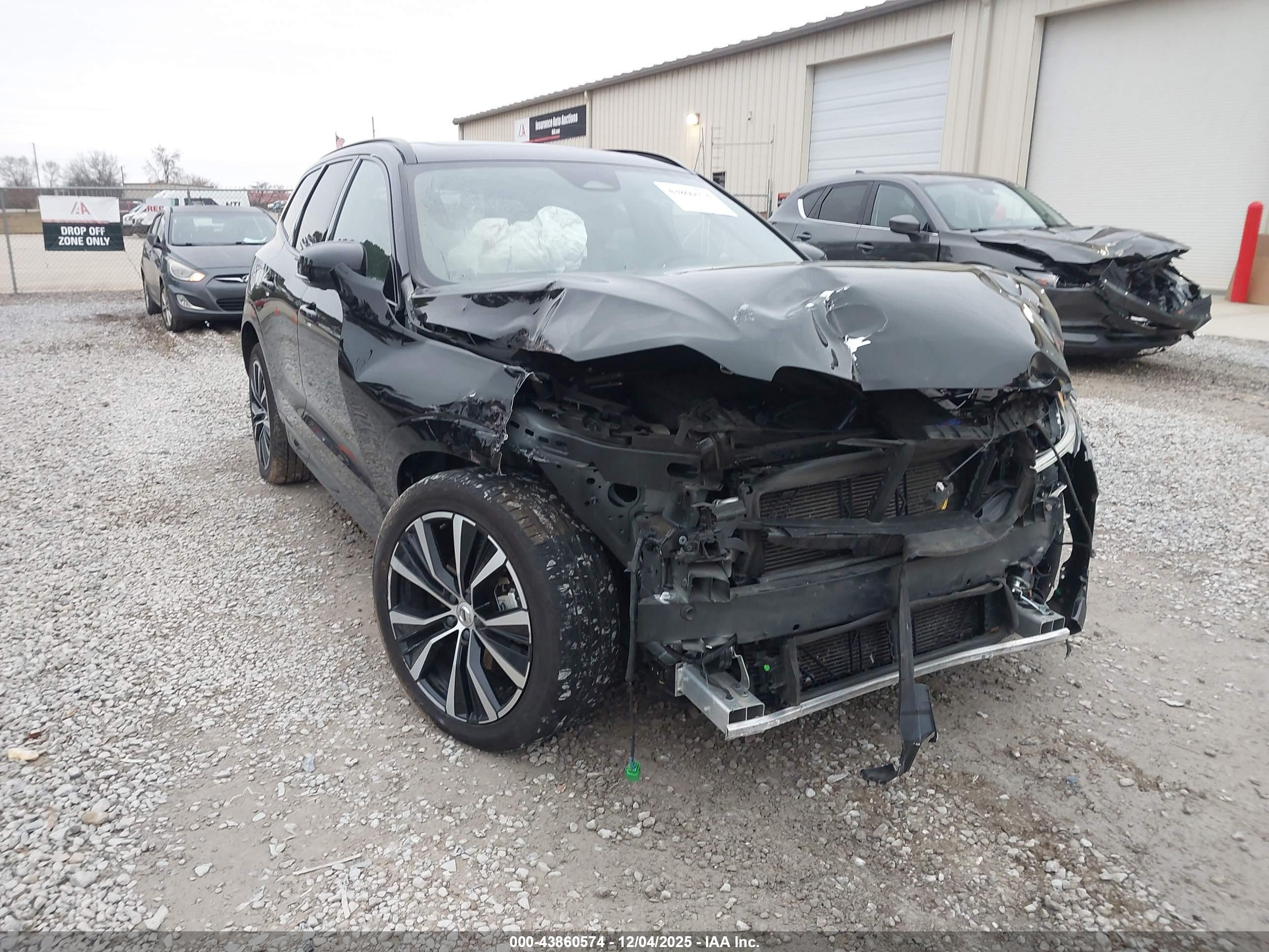 VOLVO XC60 image 6