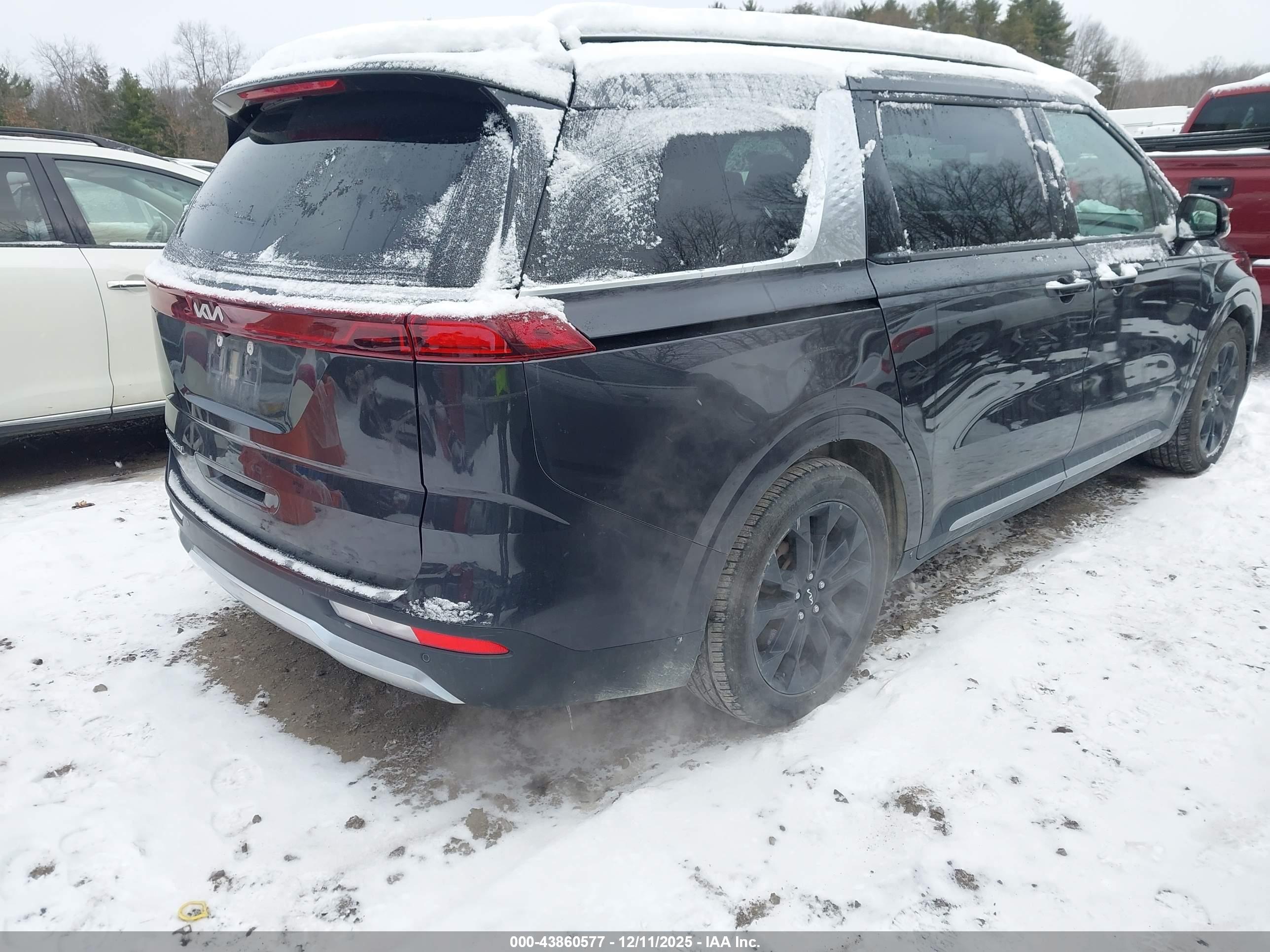 KIA CARNIVAL image 4