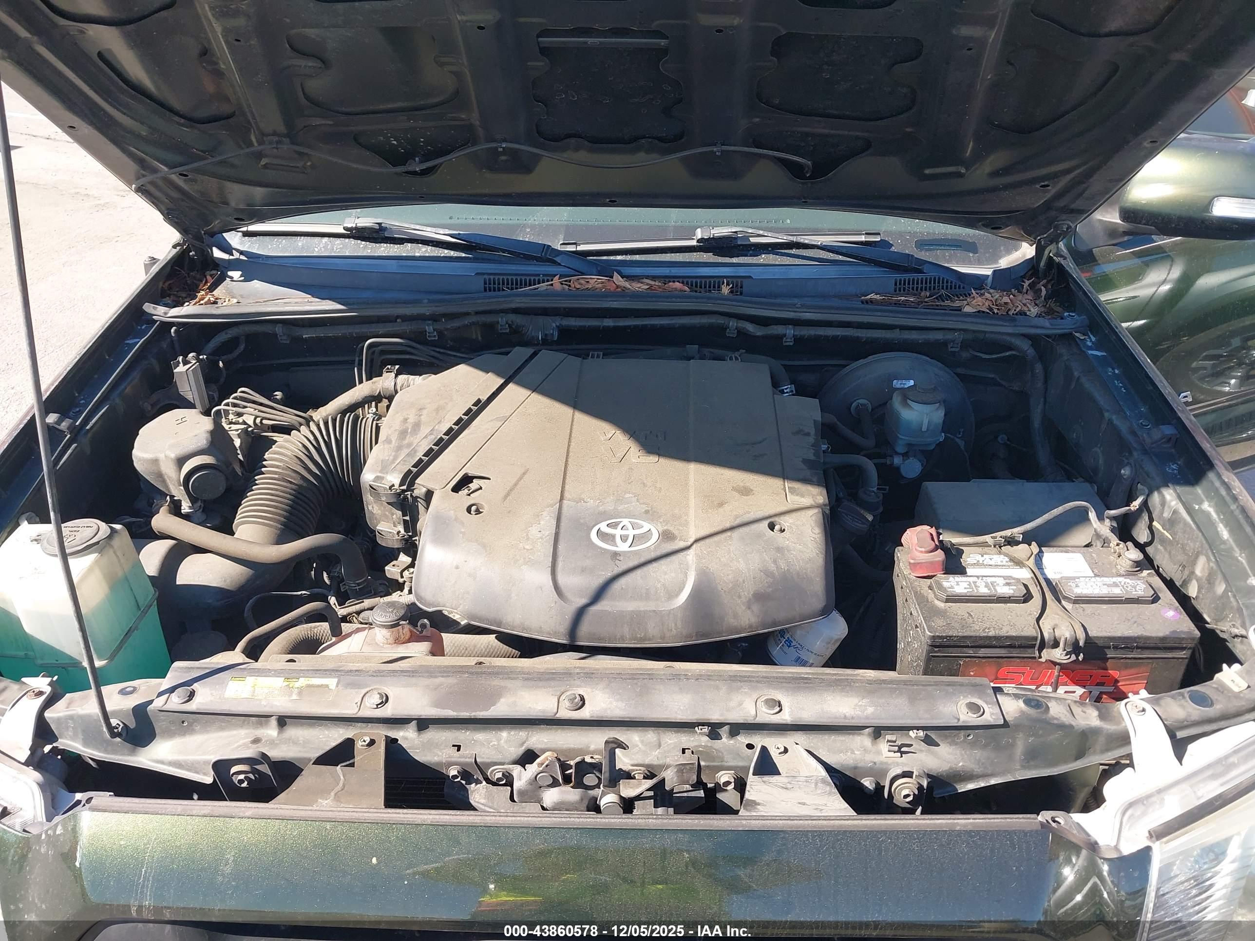 TOYOTA TACOMA image 10