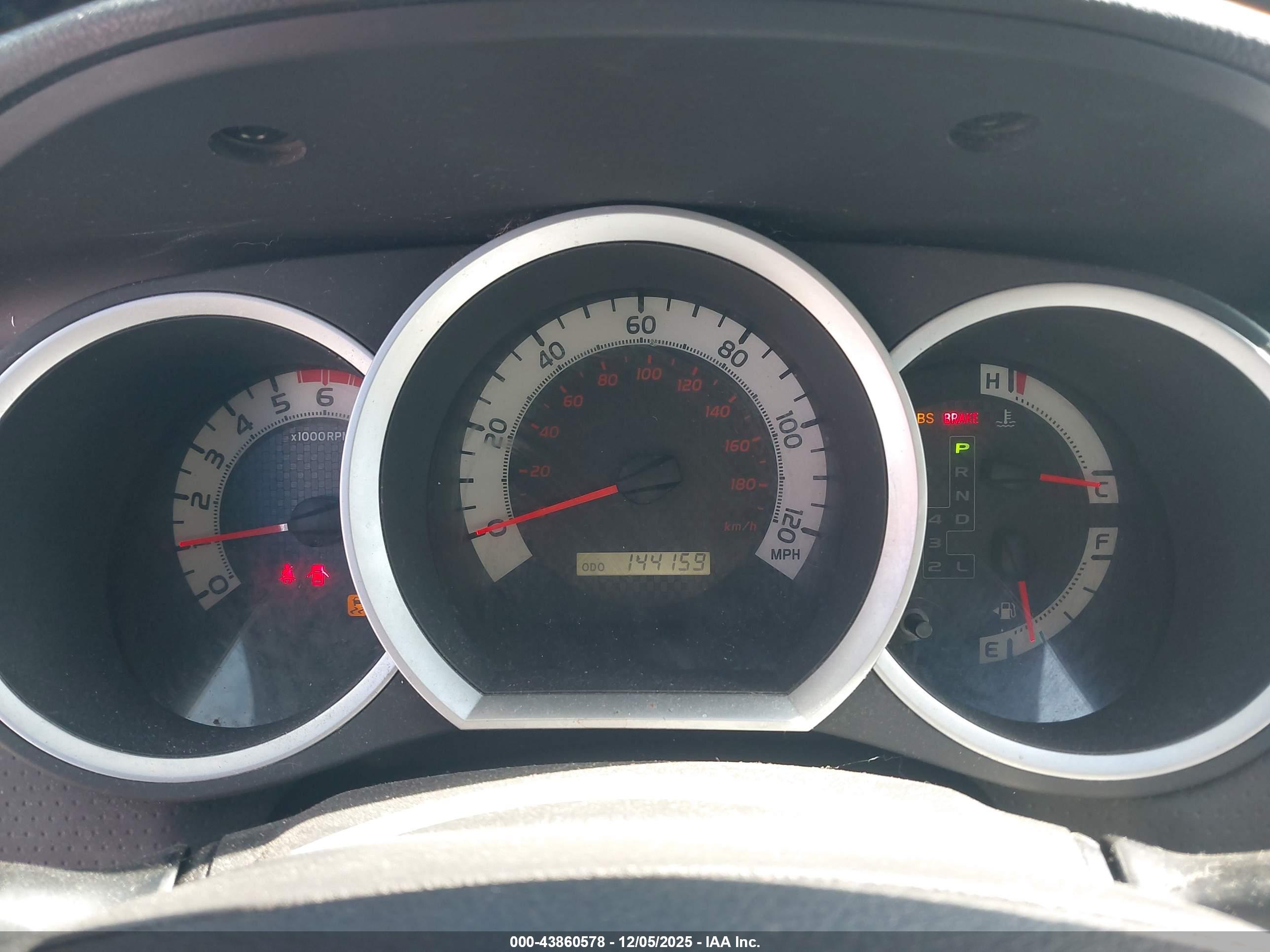TOYOTA TACOMA image 7