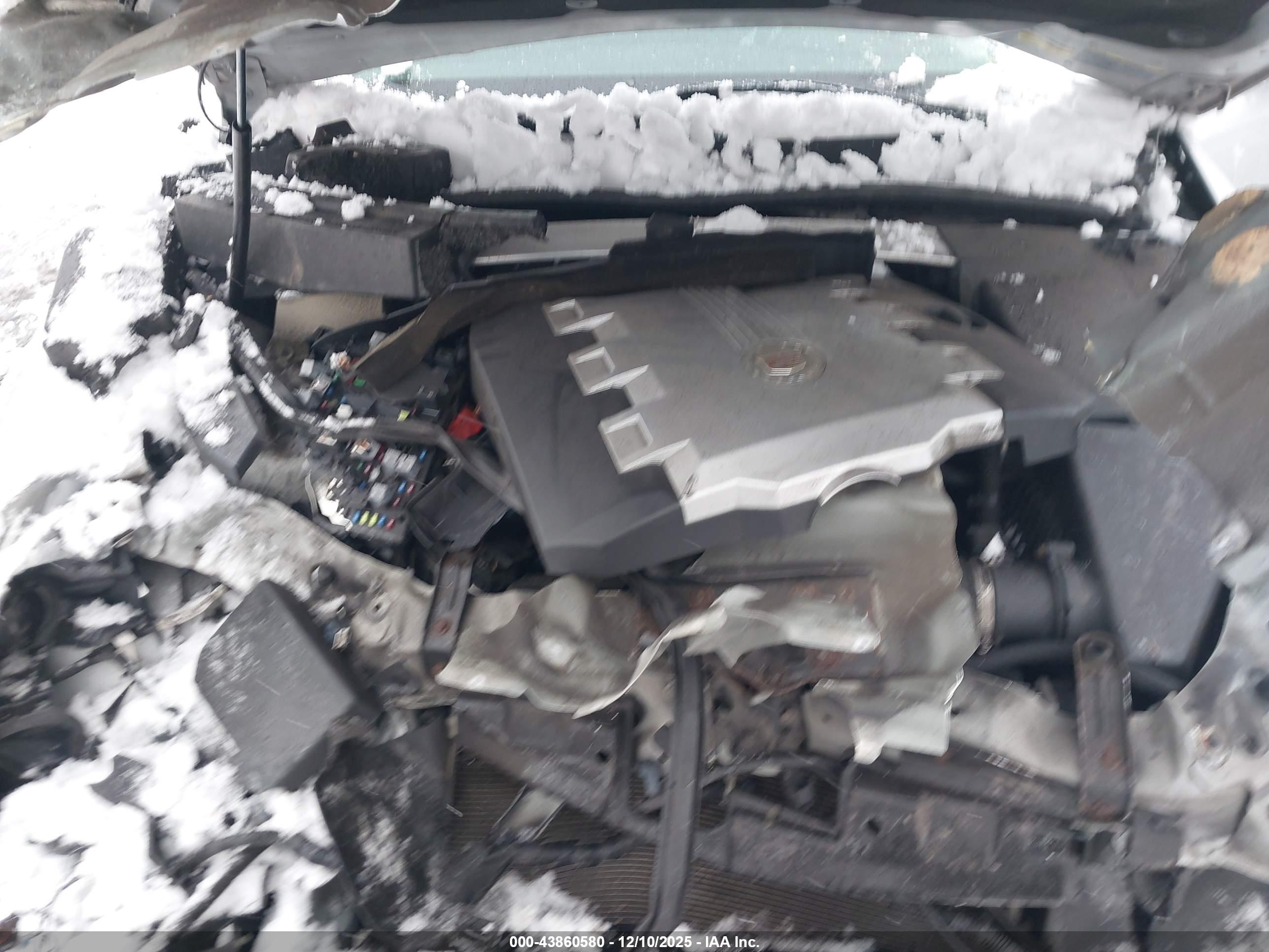 CADILLAC CTS image 10
