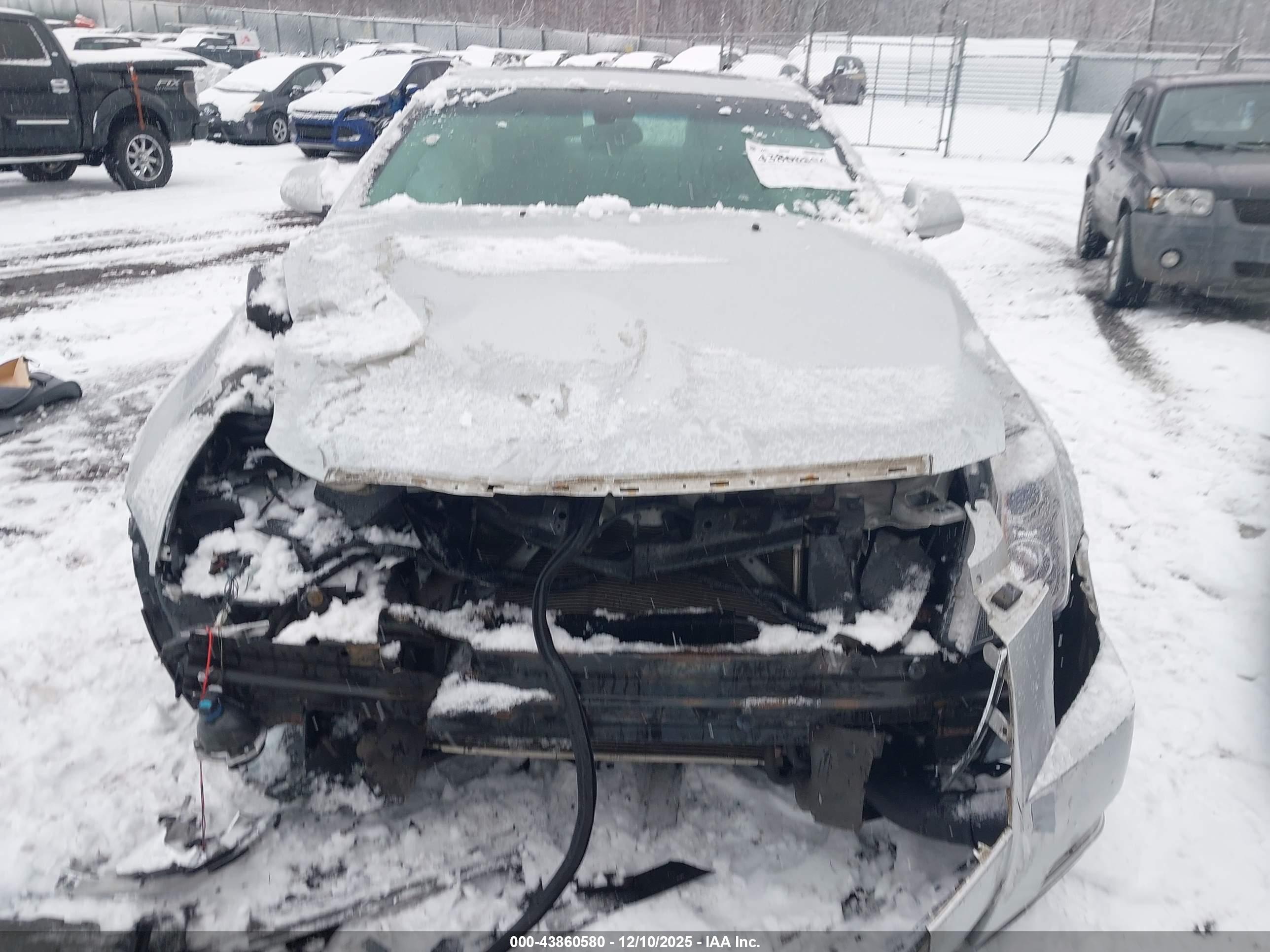 CADILLAC CTS image 6
