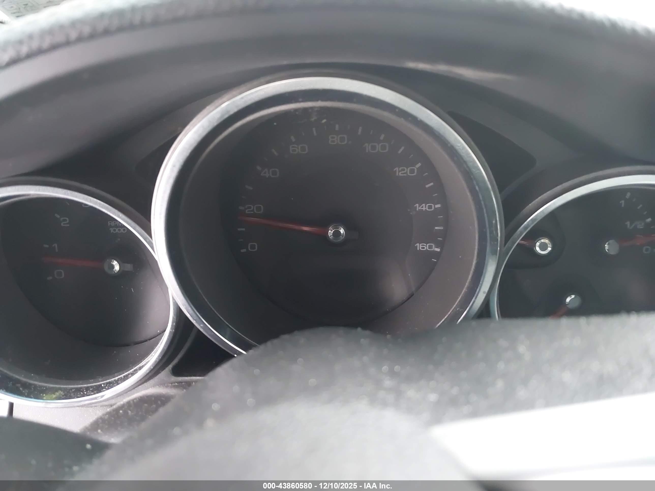 CADILLAC CTS image 7
