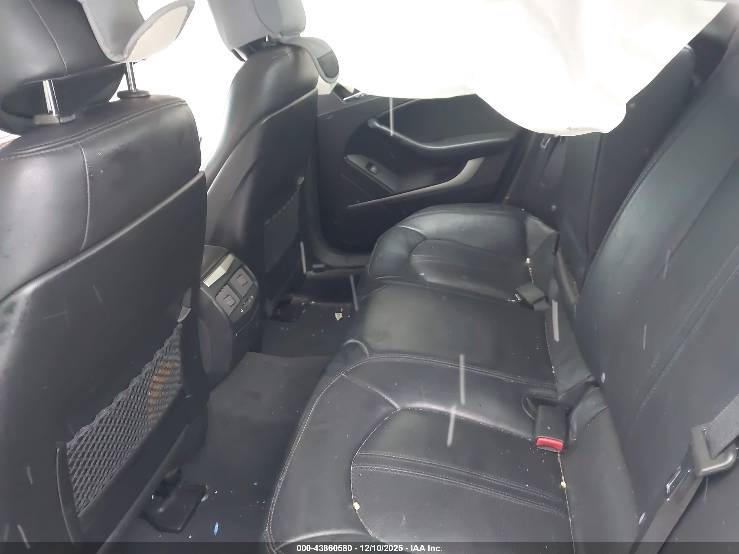CADILLAC CTS image 8