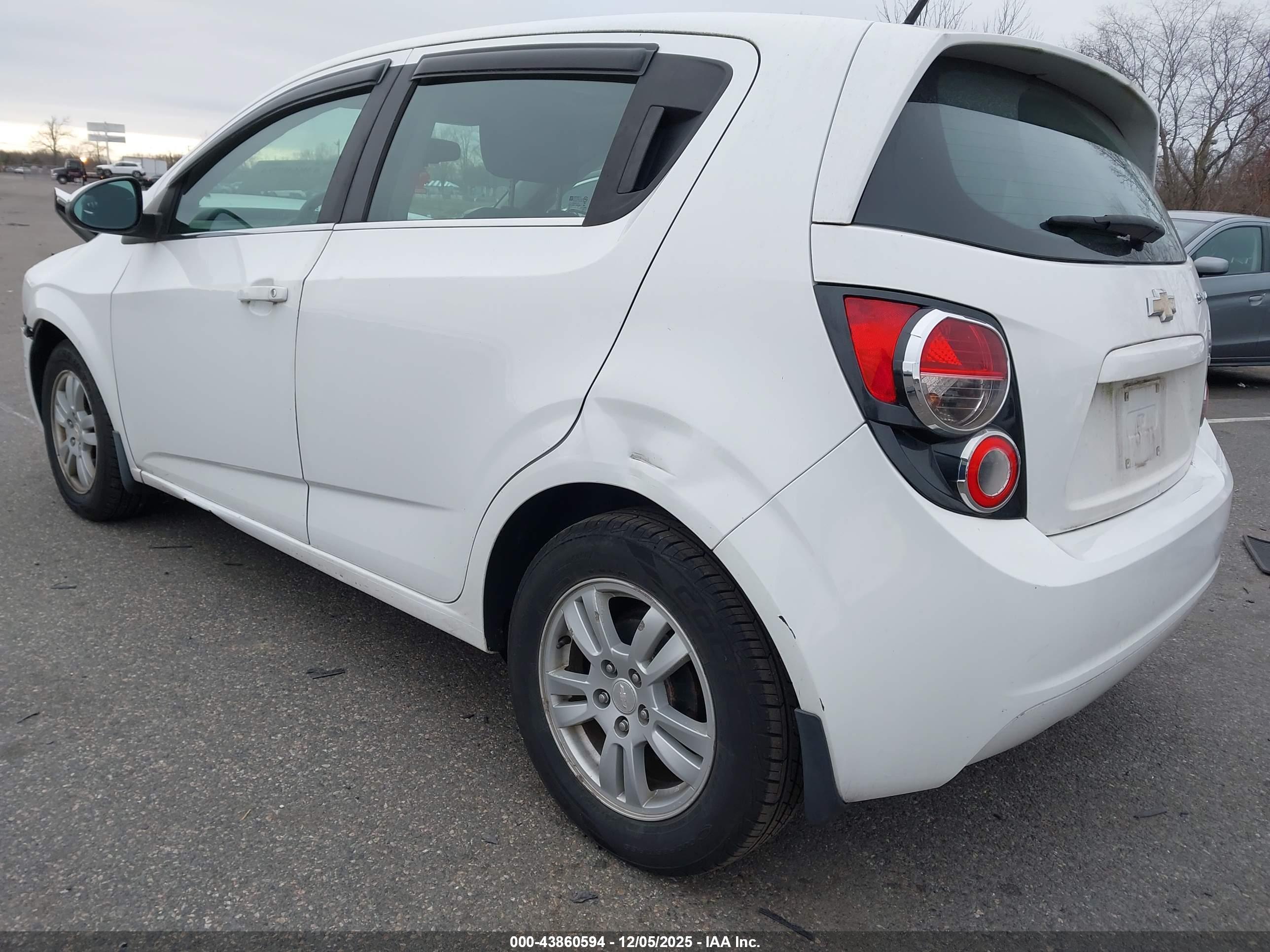 CHEVROLET SONIC image 3