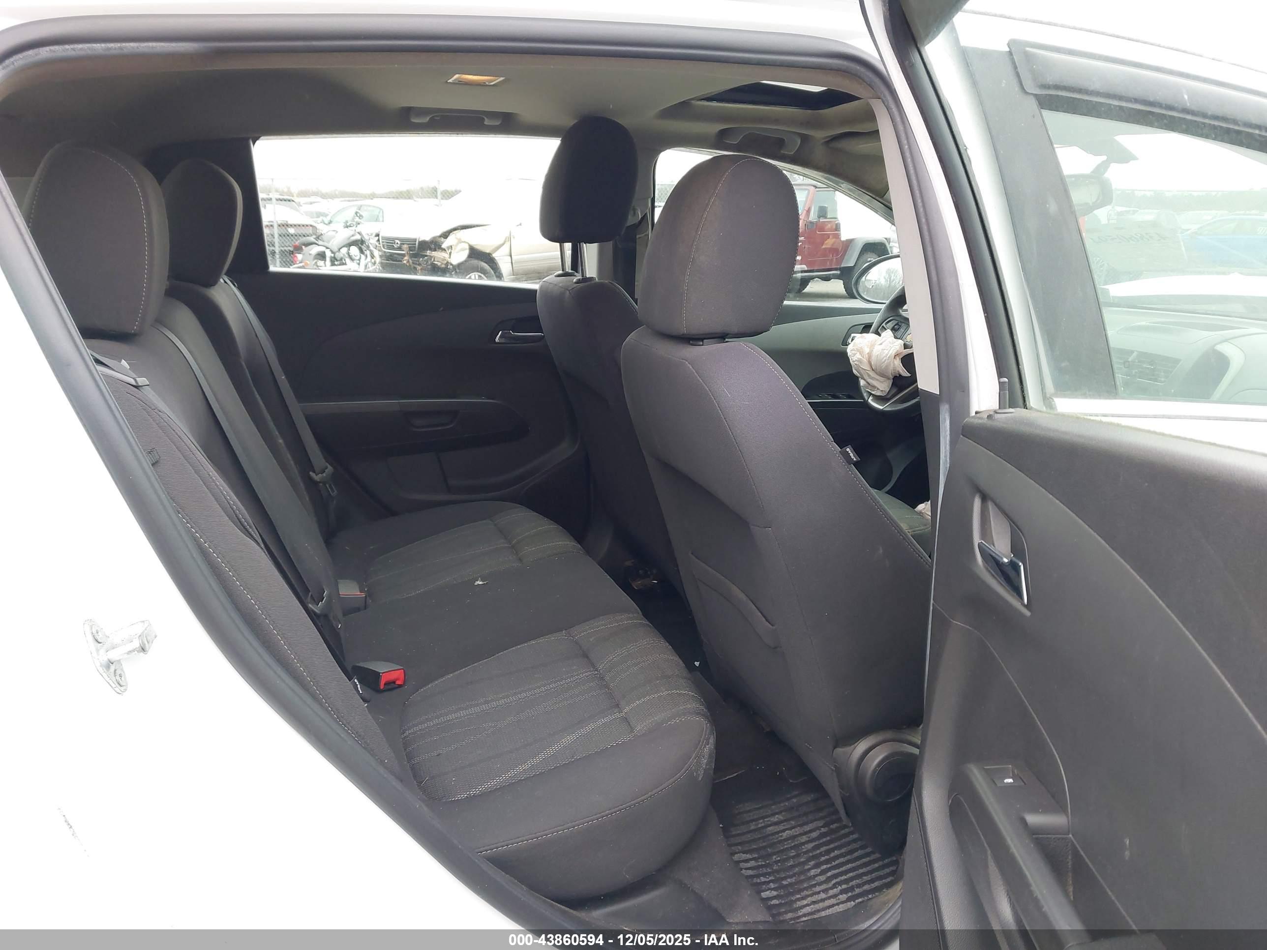 CHEVROLET SONIC image 8