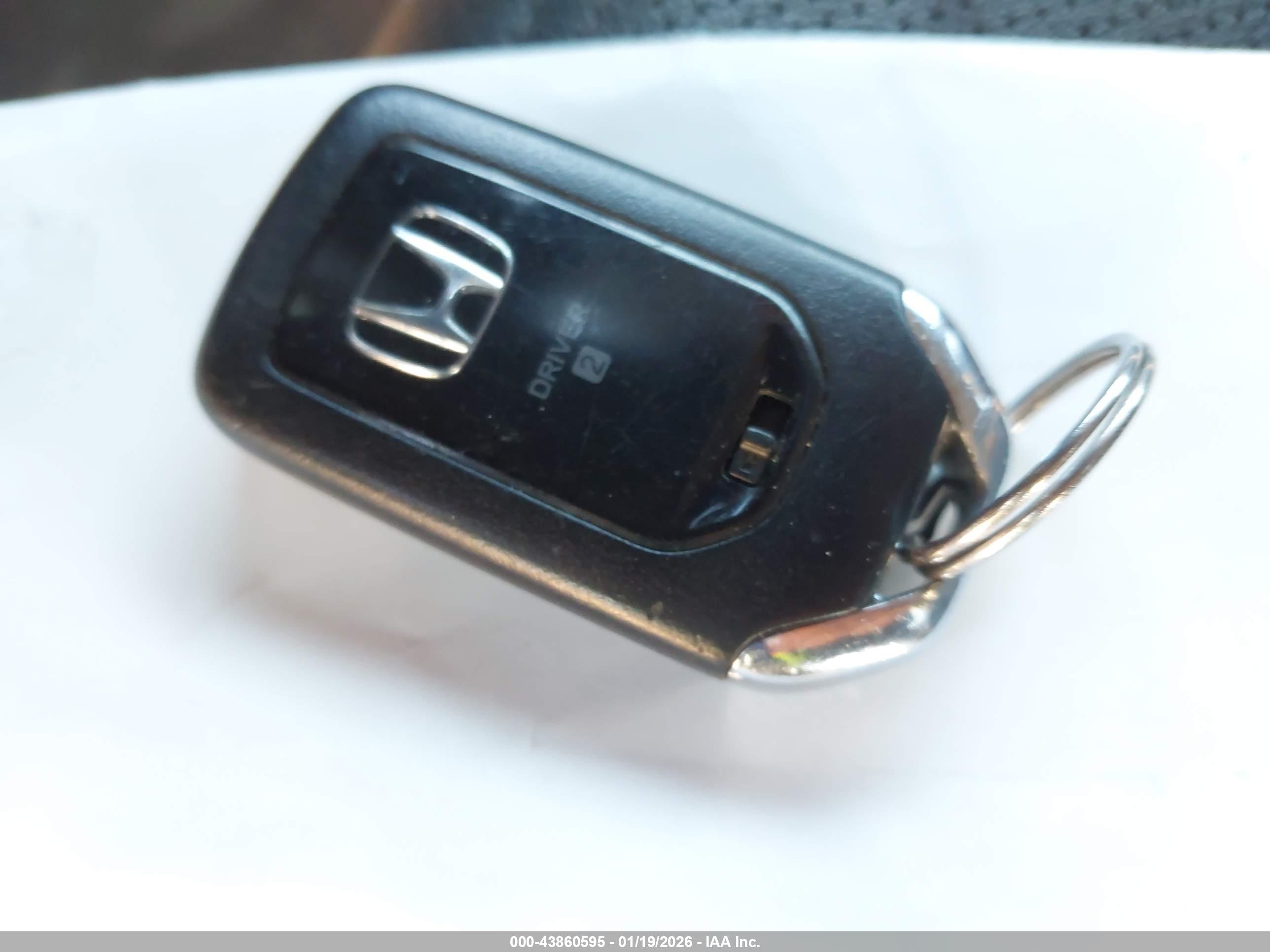 HONDA CR-V image 11
