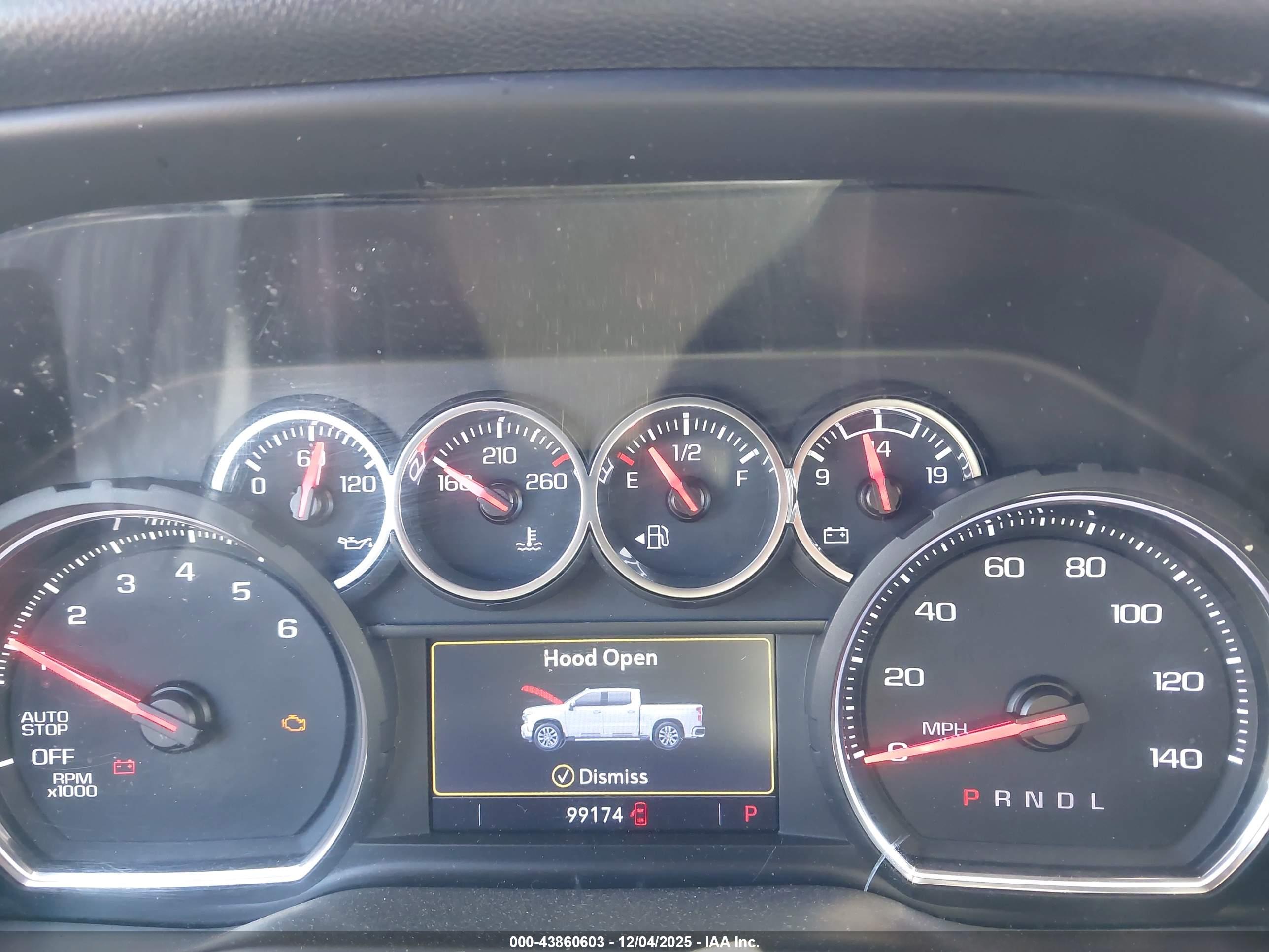 CHEVROLET SILVERADO image 7