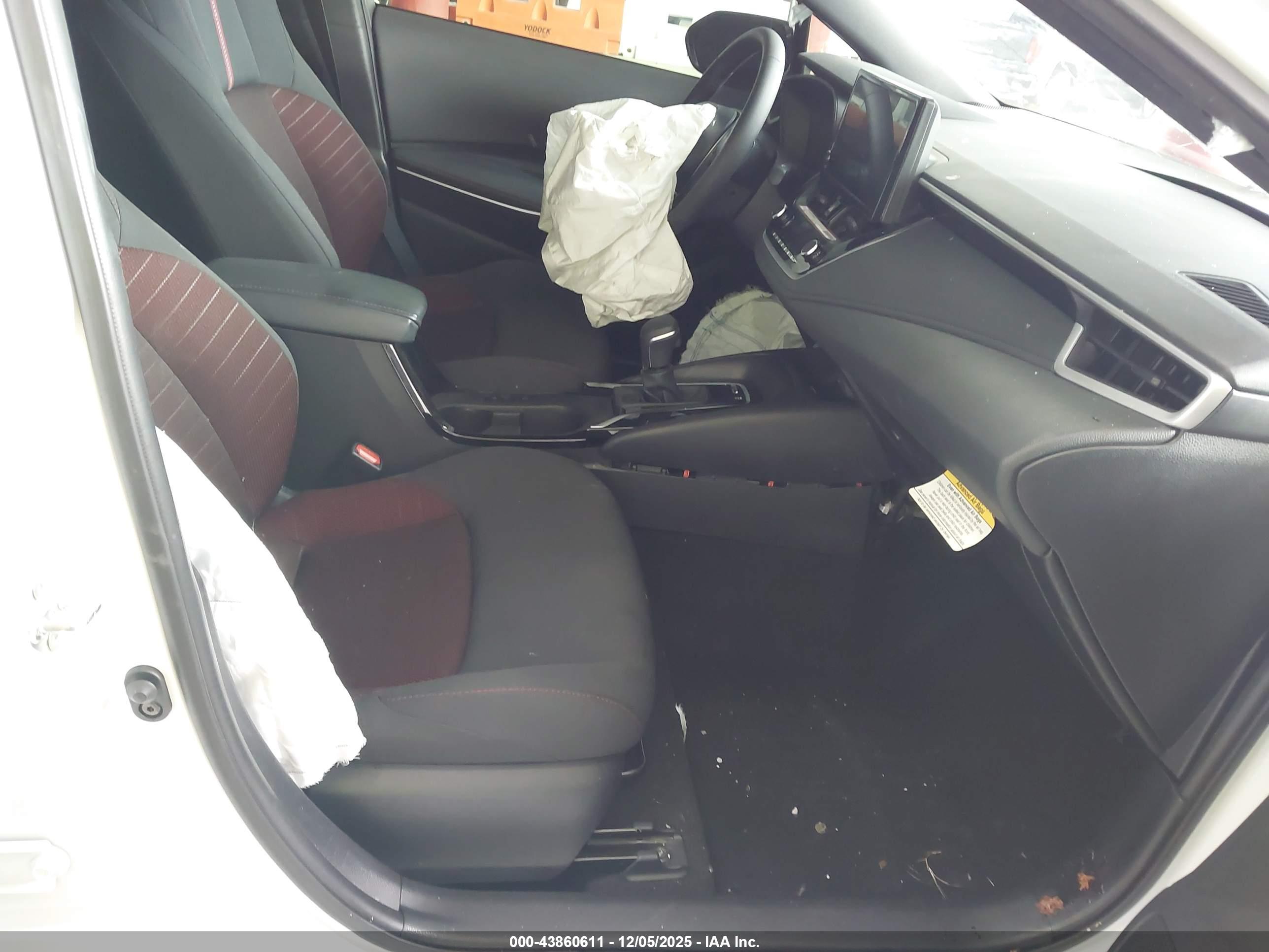 TOYOTA COROLLA image 5