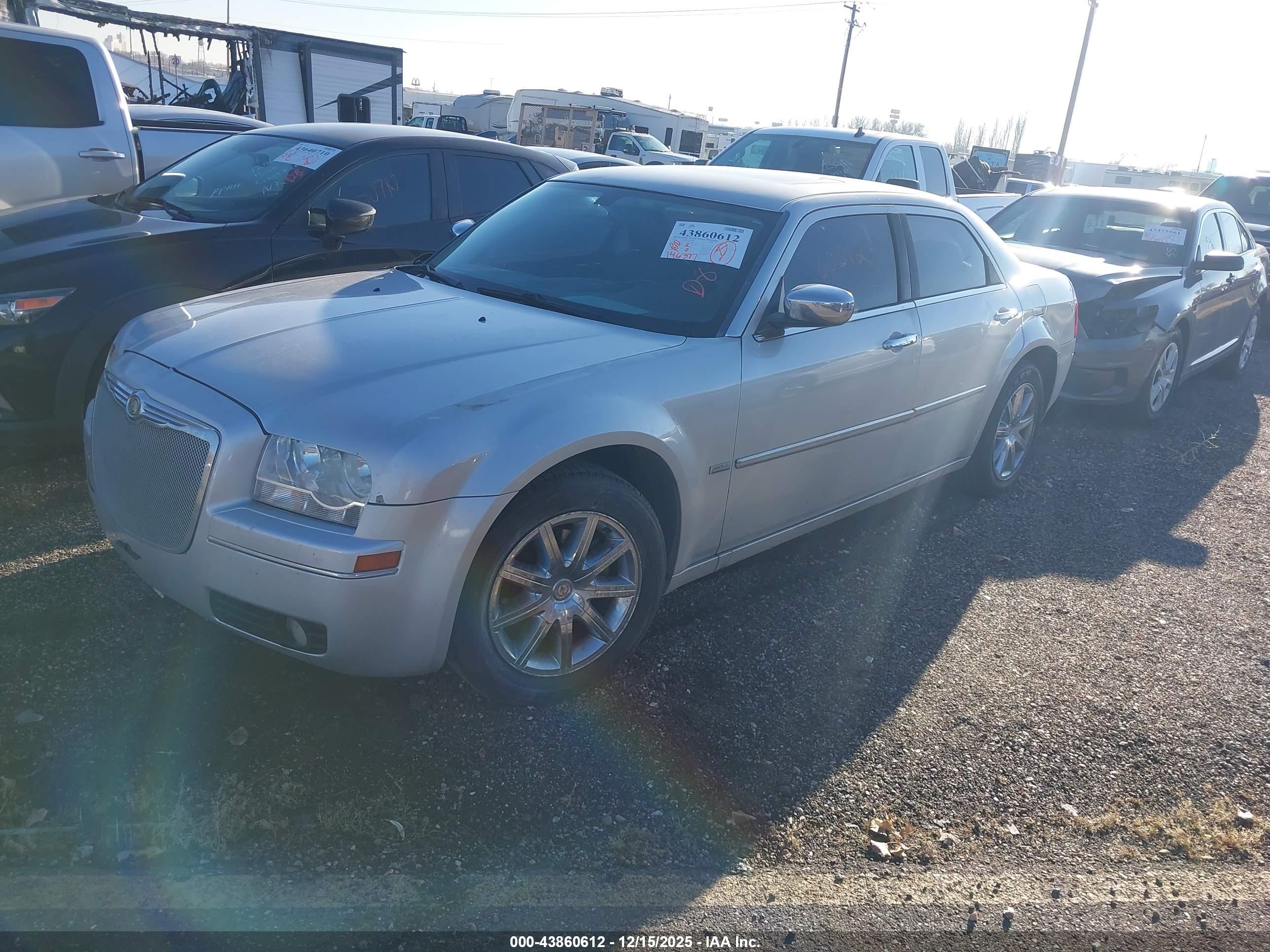 CHRYSLER 300 image 2