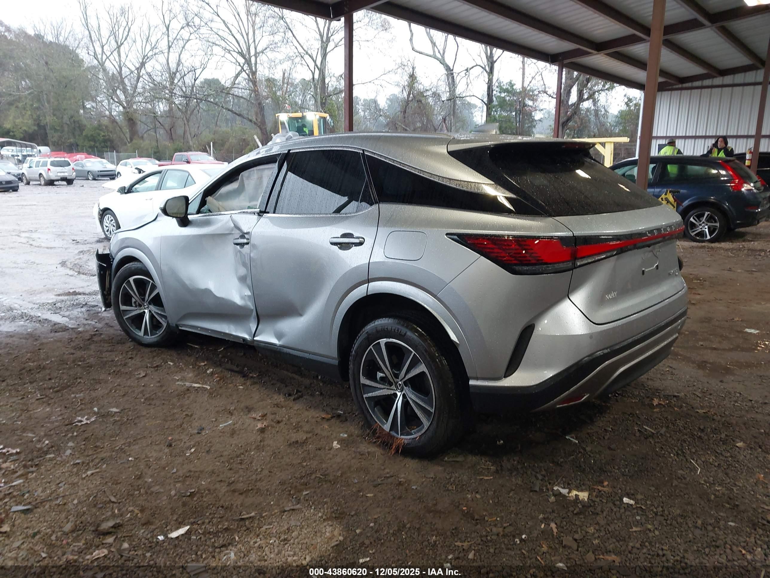 LEXUS RX image 3