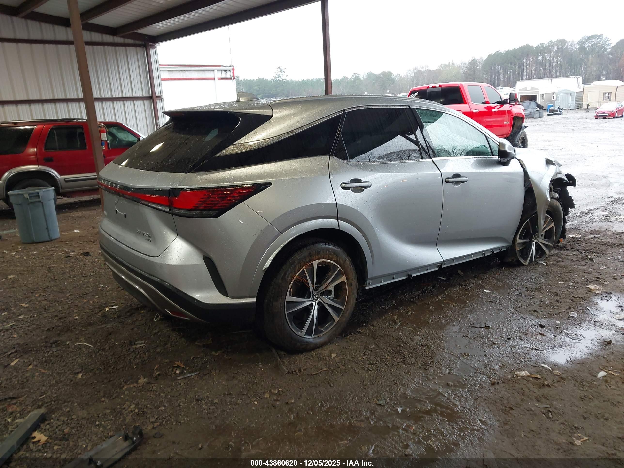 LEXUS RX image 4
