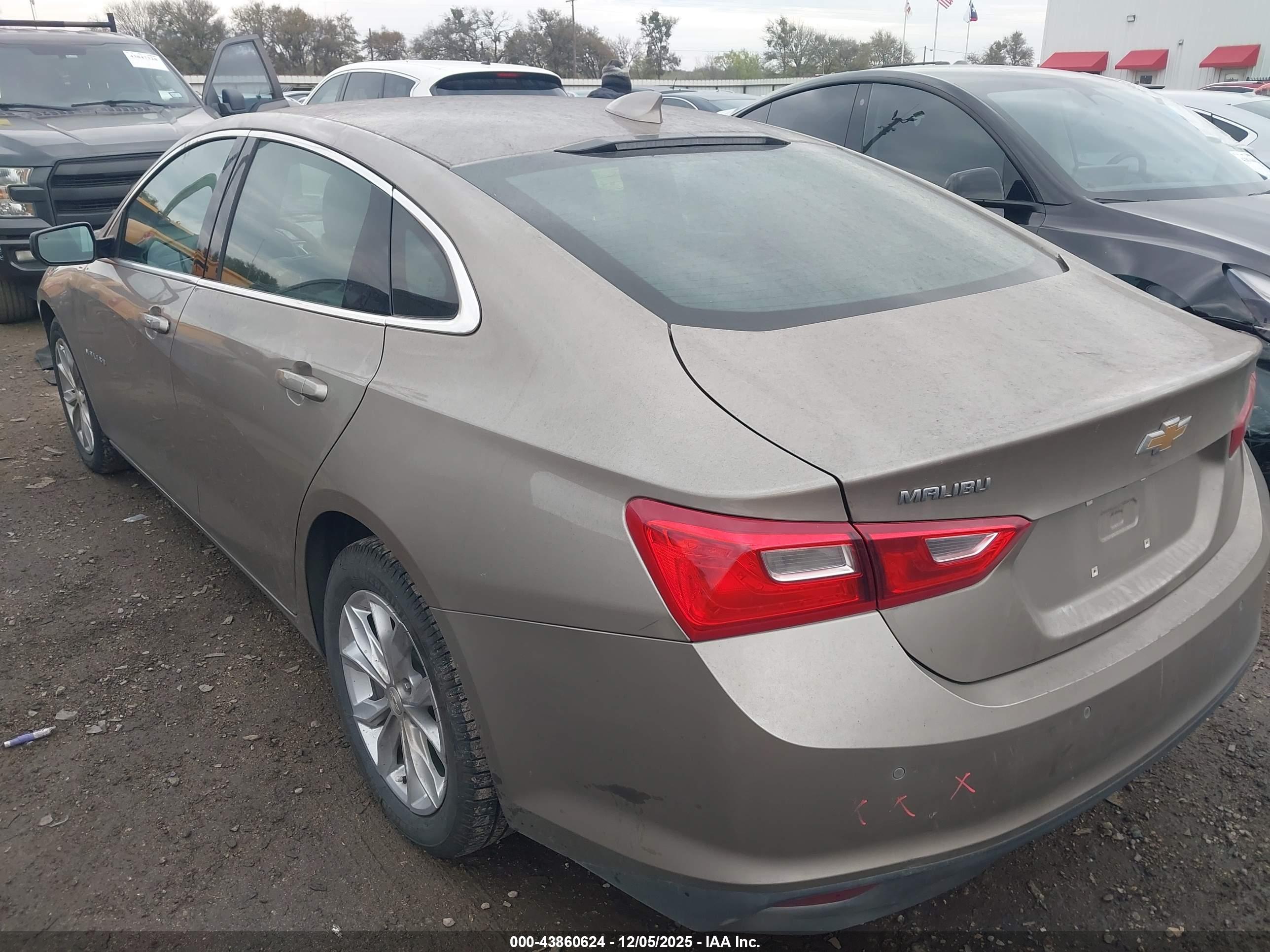 CHEVROLET MALIBU image 3