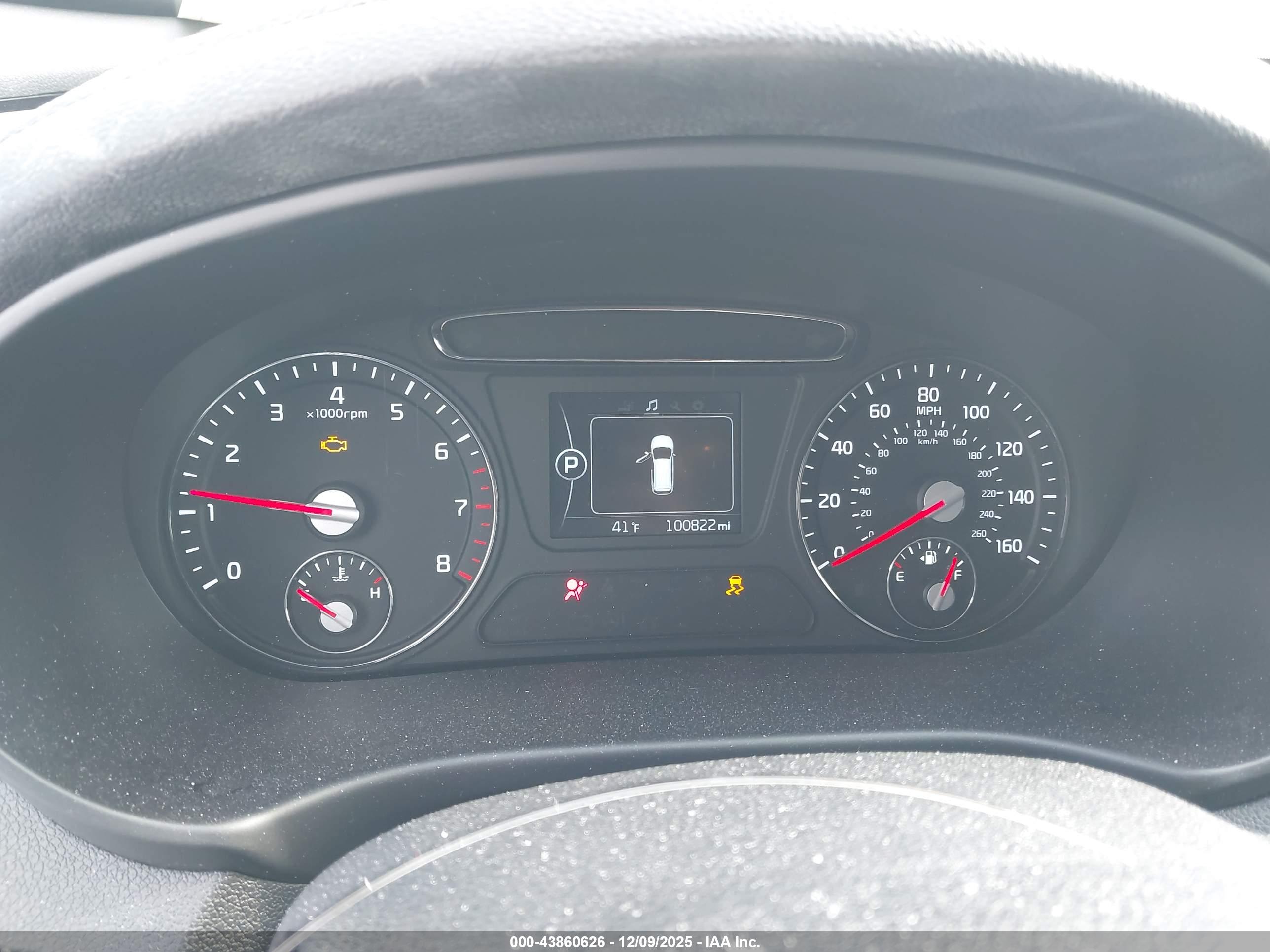 KIA SORENTO image 7