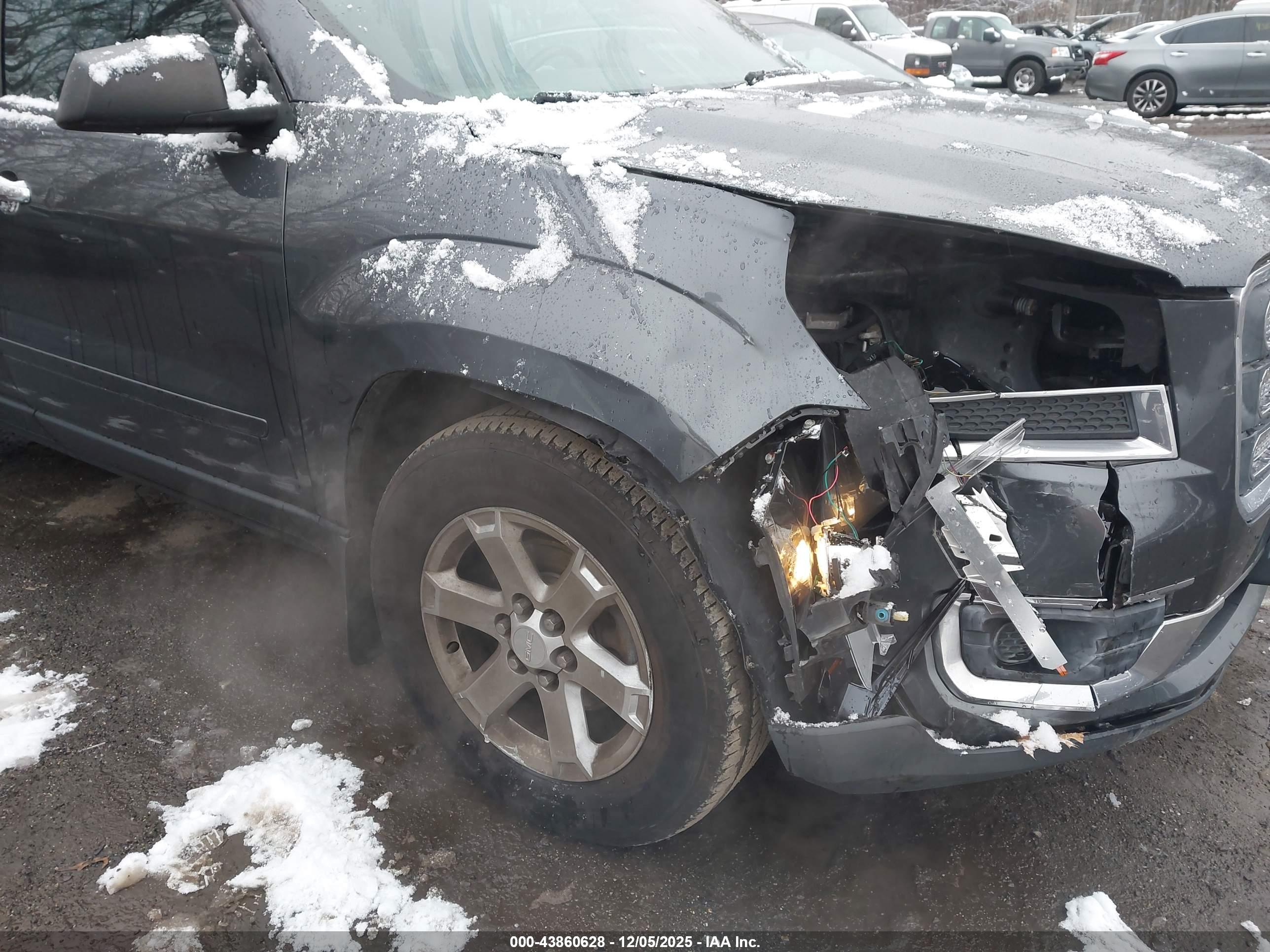 GMC ACADIA image 6