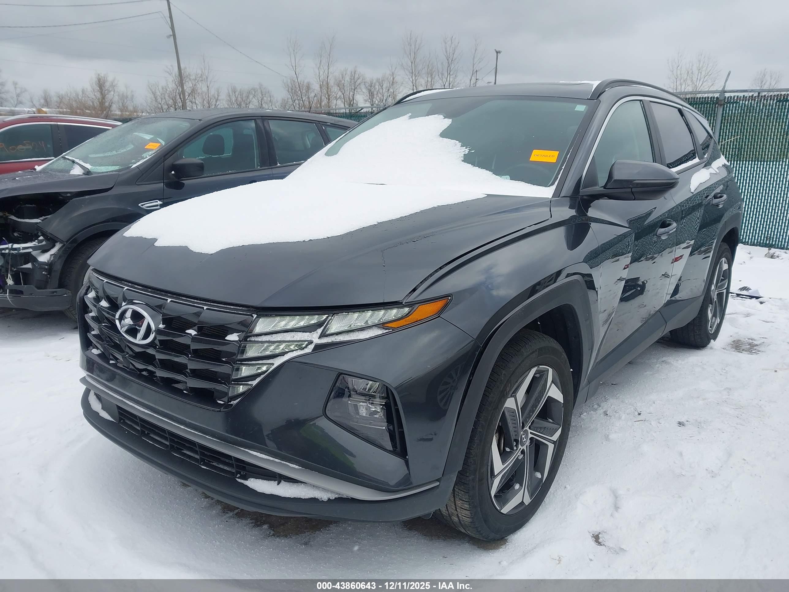 HYUNDAI TUCSON image 2