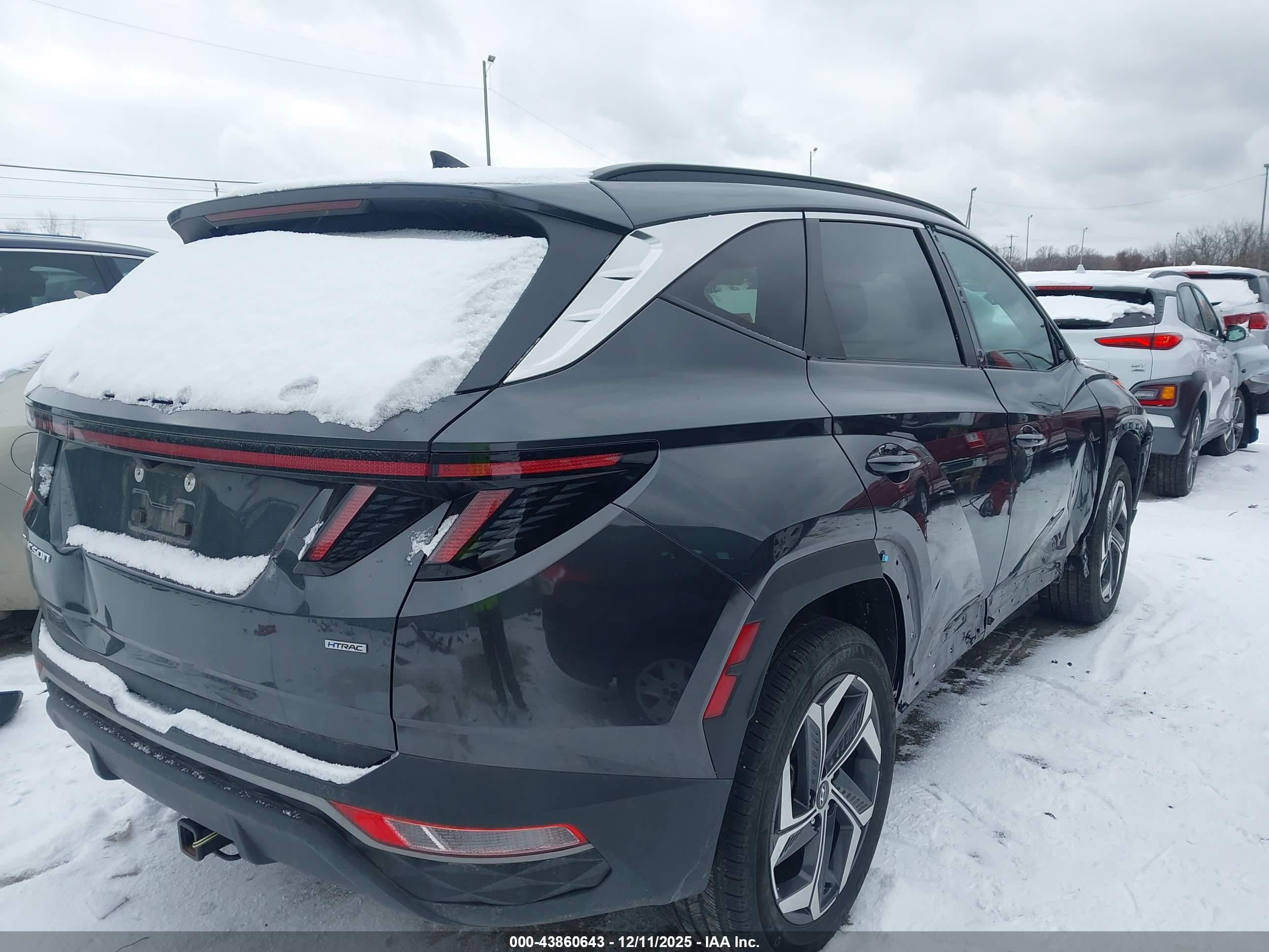 HYUNDAI TUCSON image 4