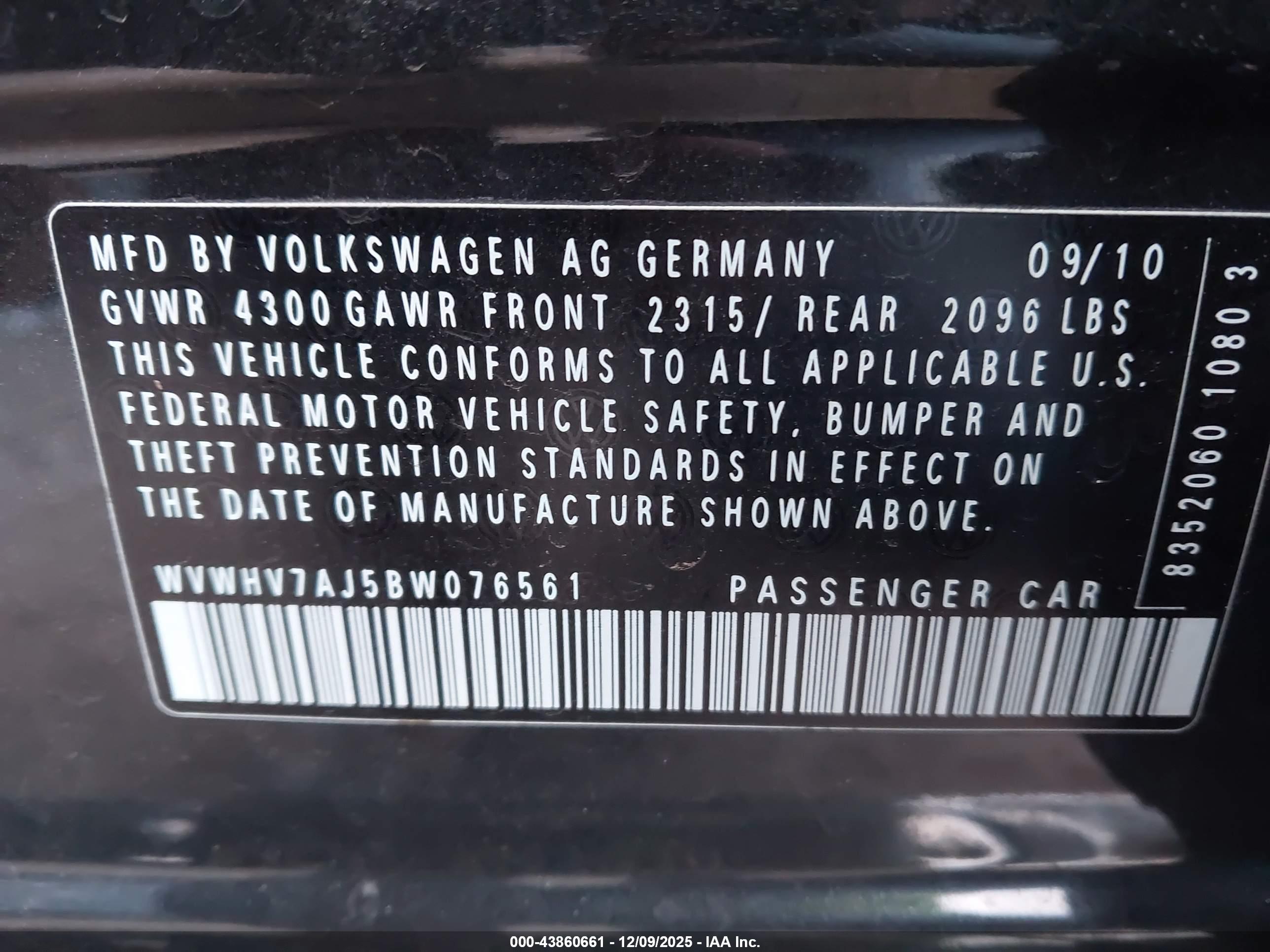 VOLKSWAGEN GTI image 9