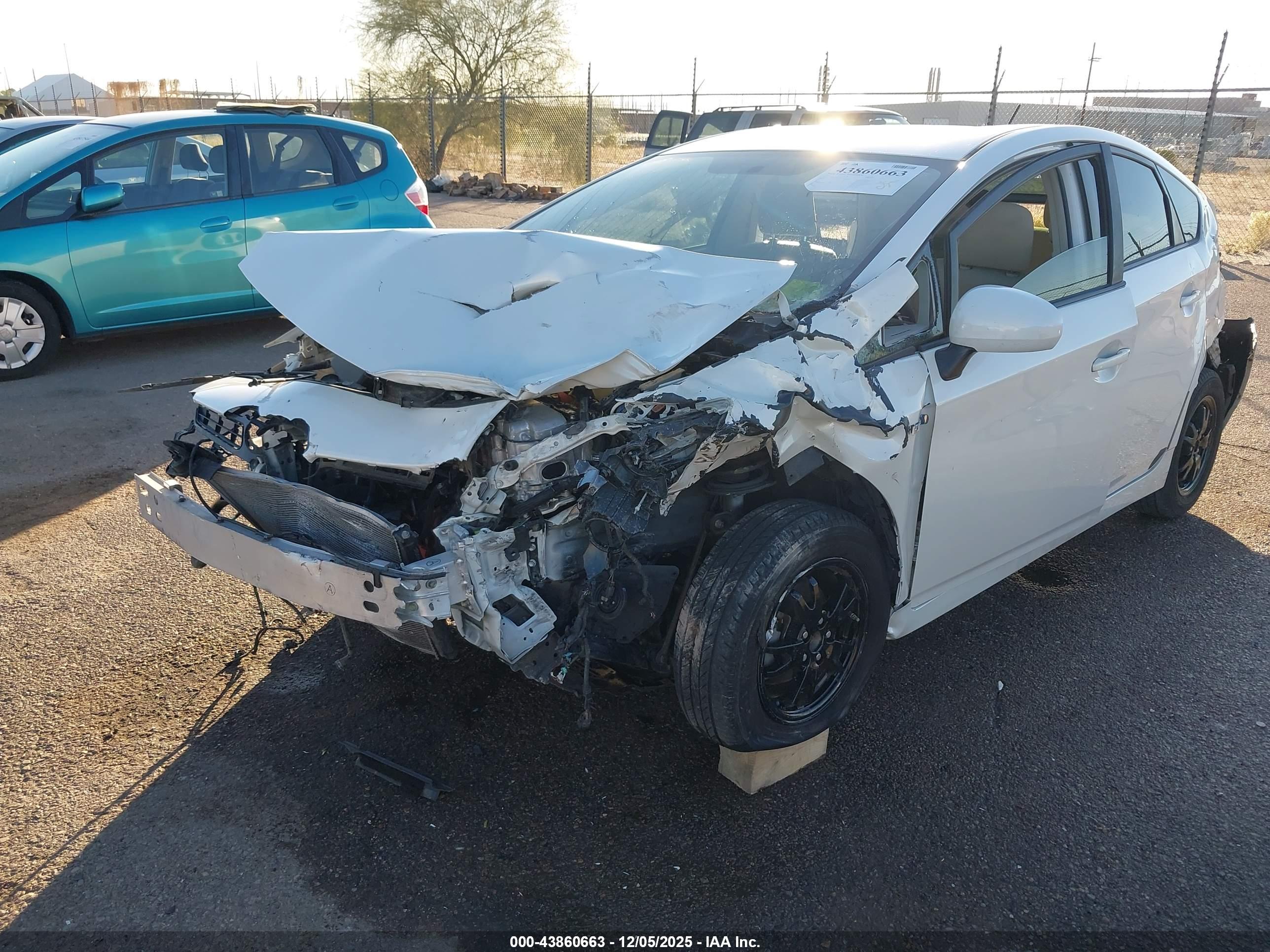 TOYOTA PRIUS image 6