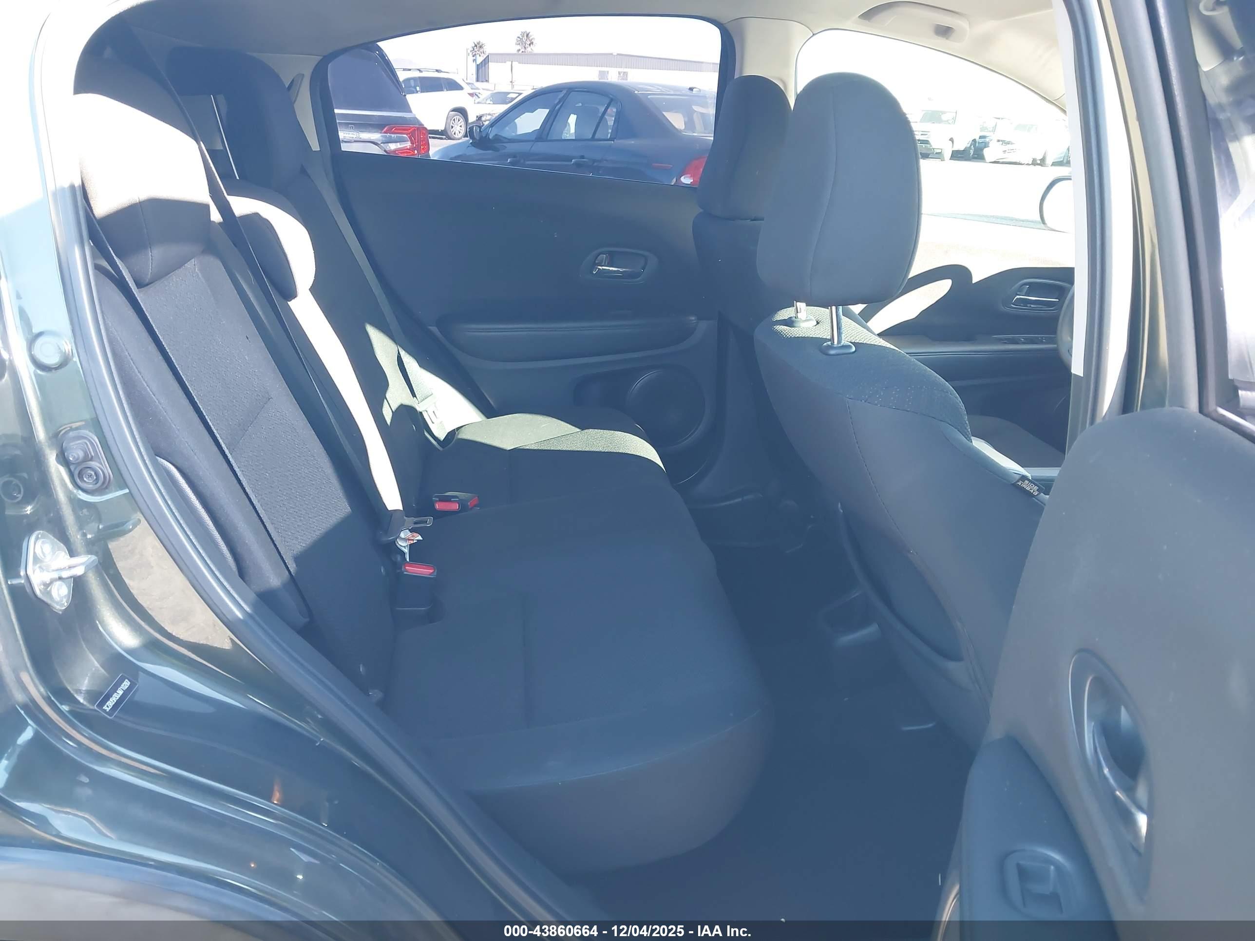 HONDA HR-V image 8