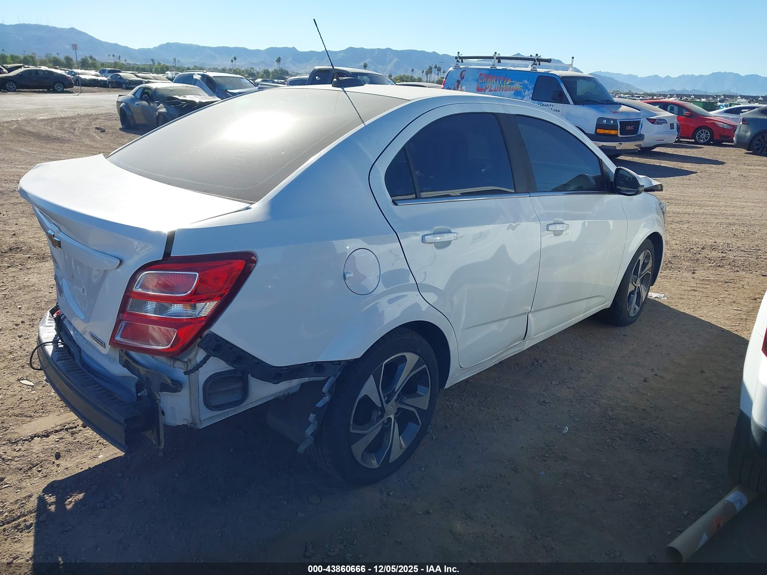 CHEVROLET SONIC image 4