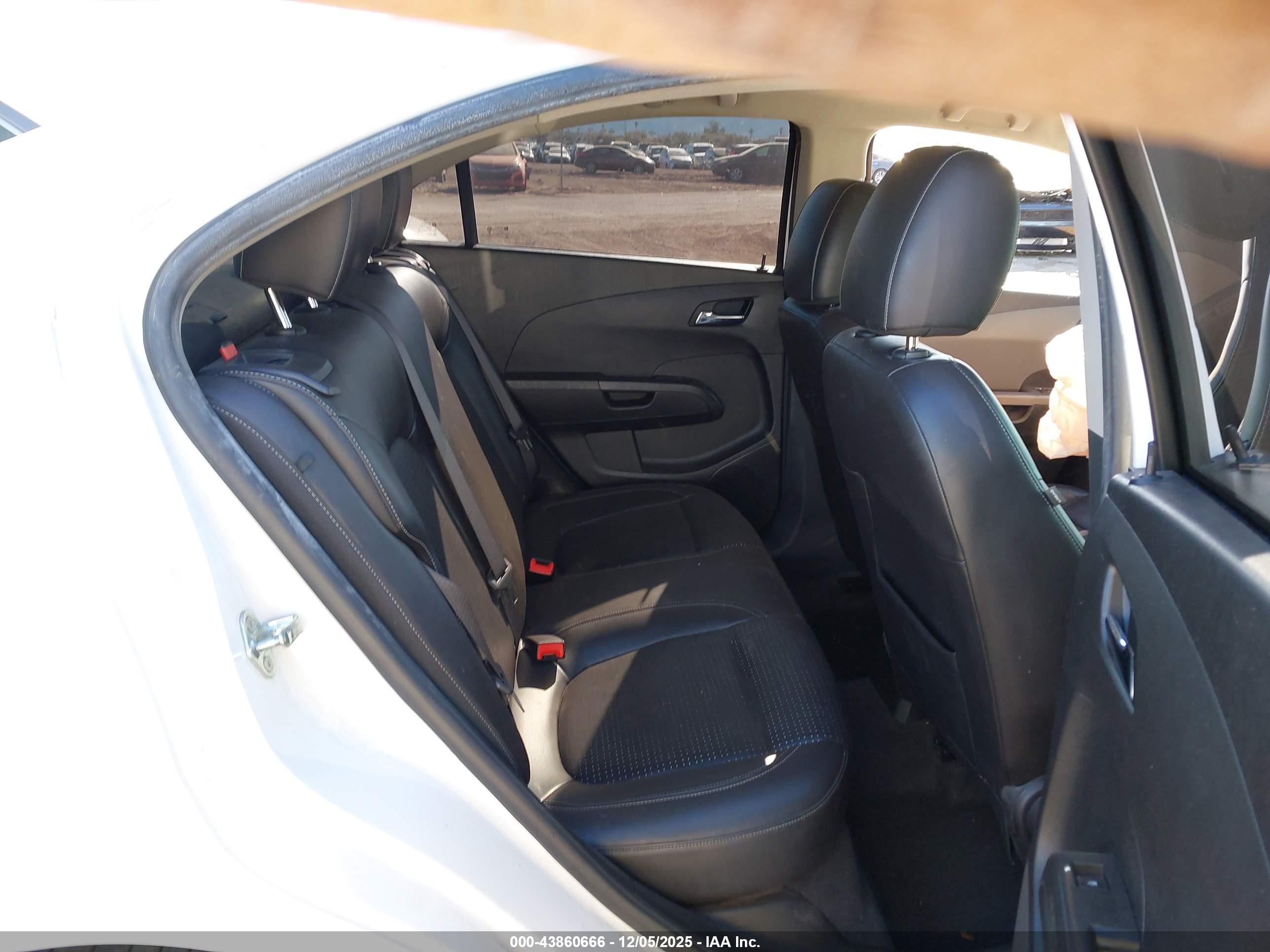 CHEVROLET SONIC image 8