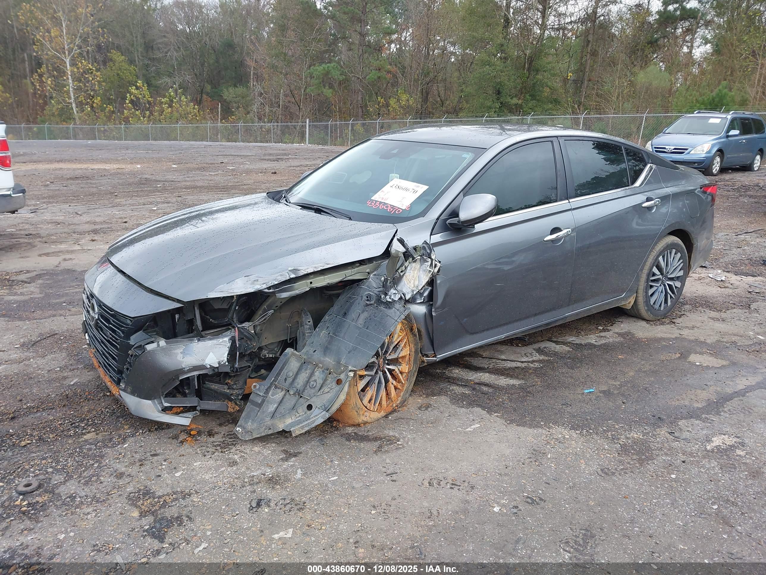 NISSAN ALTIMA image 2