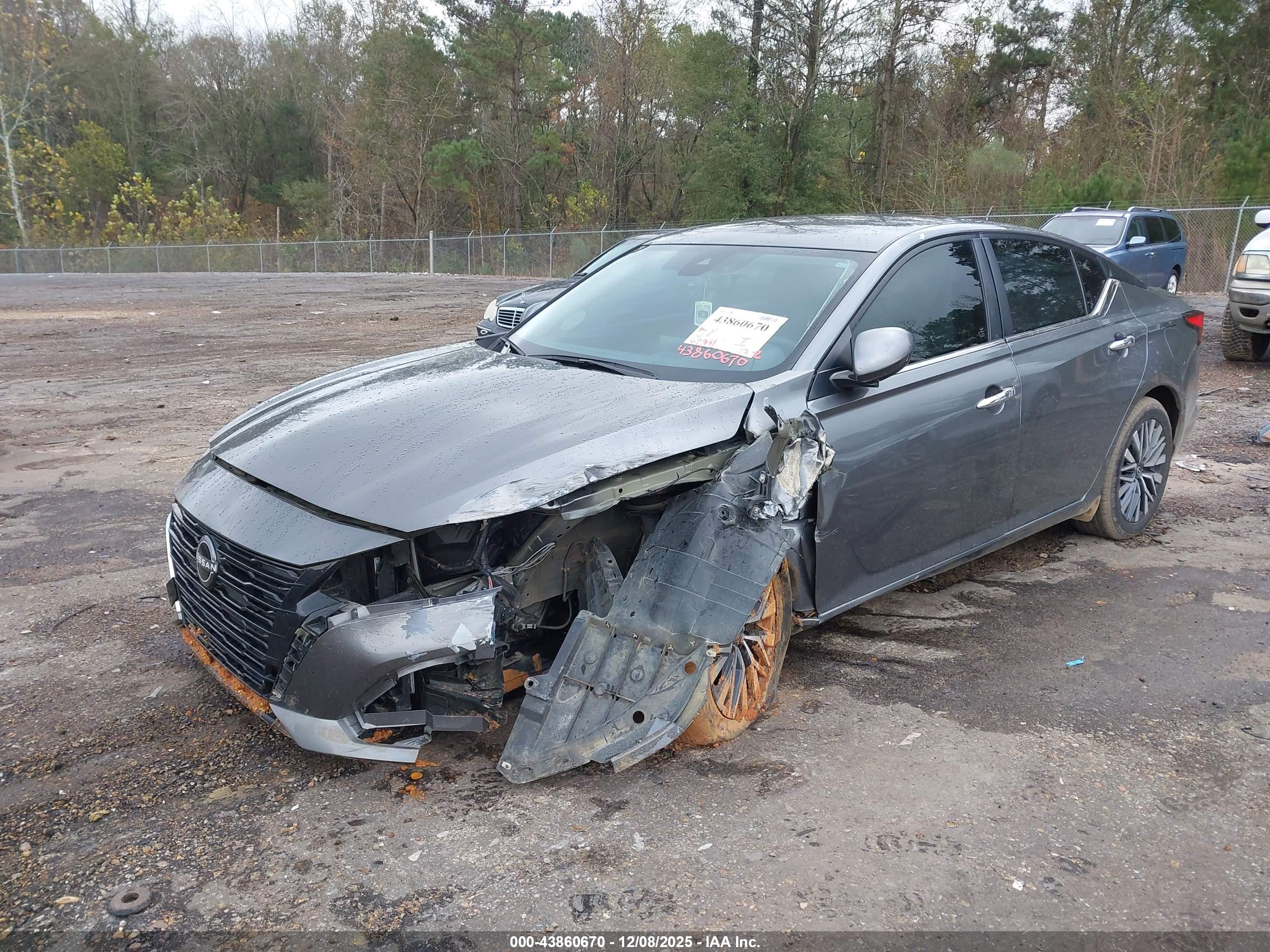NISSAN ALTIMA image 6