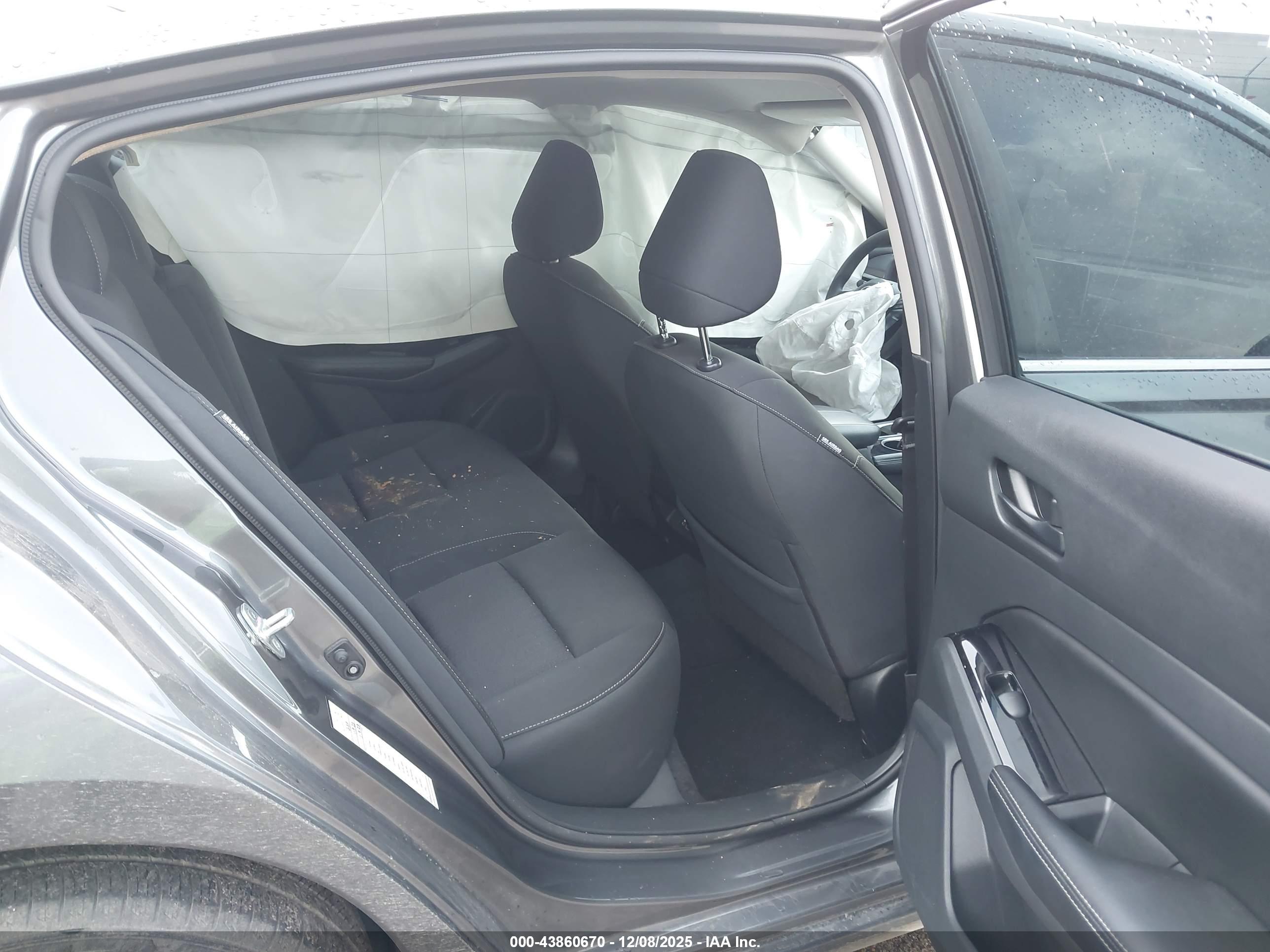 NISSAN ALTIMA image 8