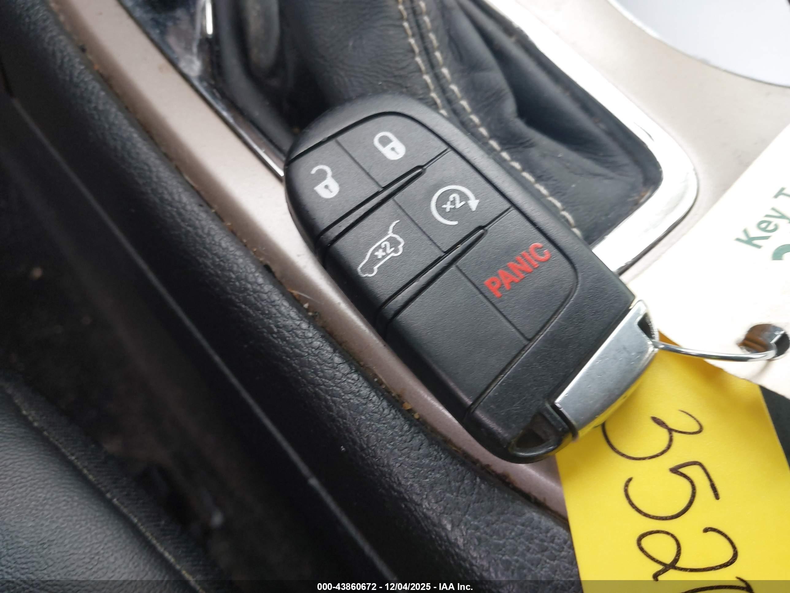JEEP GRAND image 11
