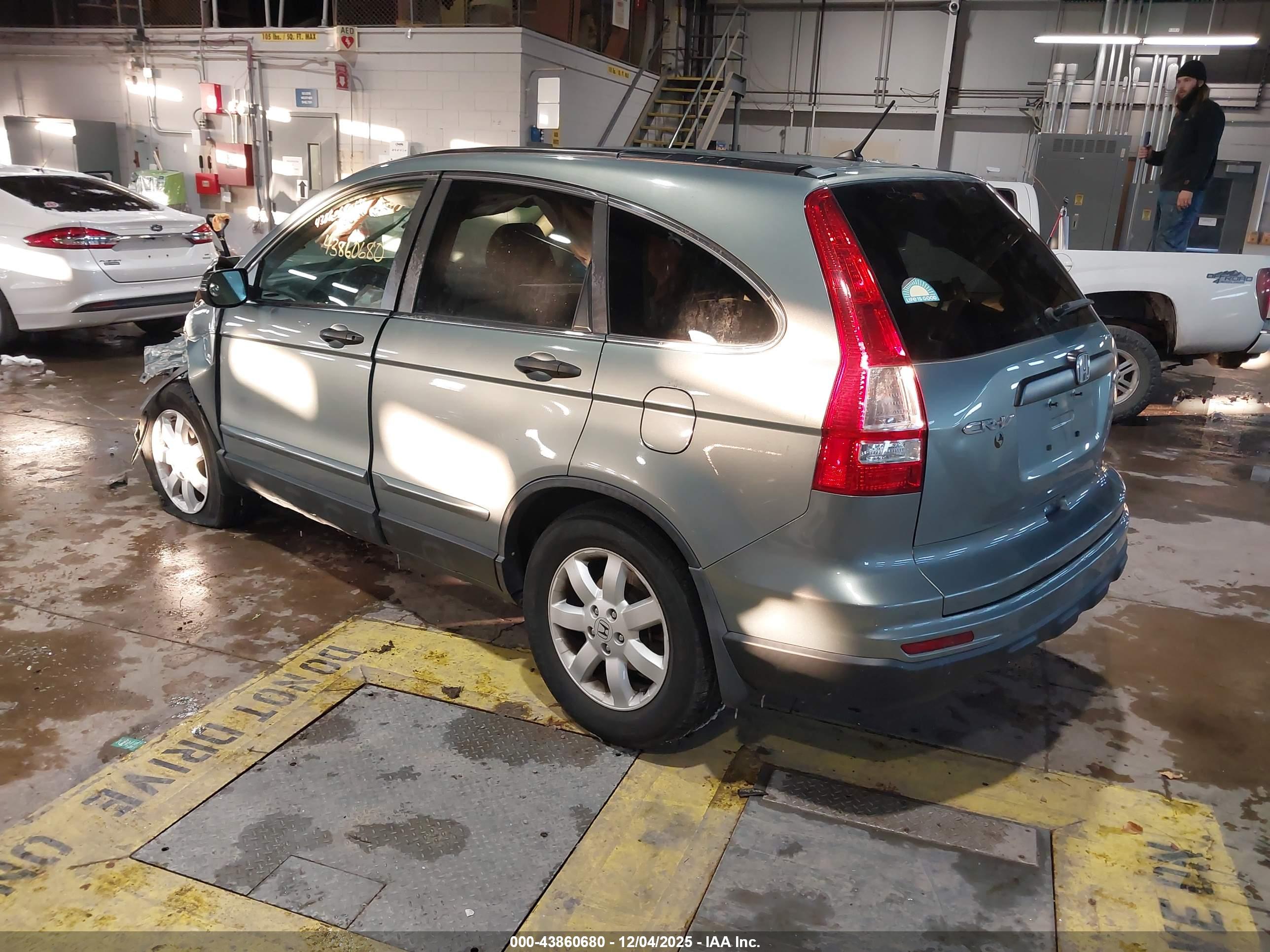 HONDA CR-V image 3