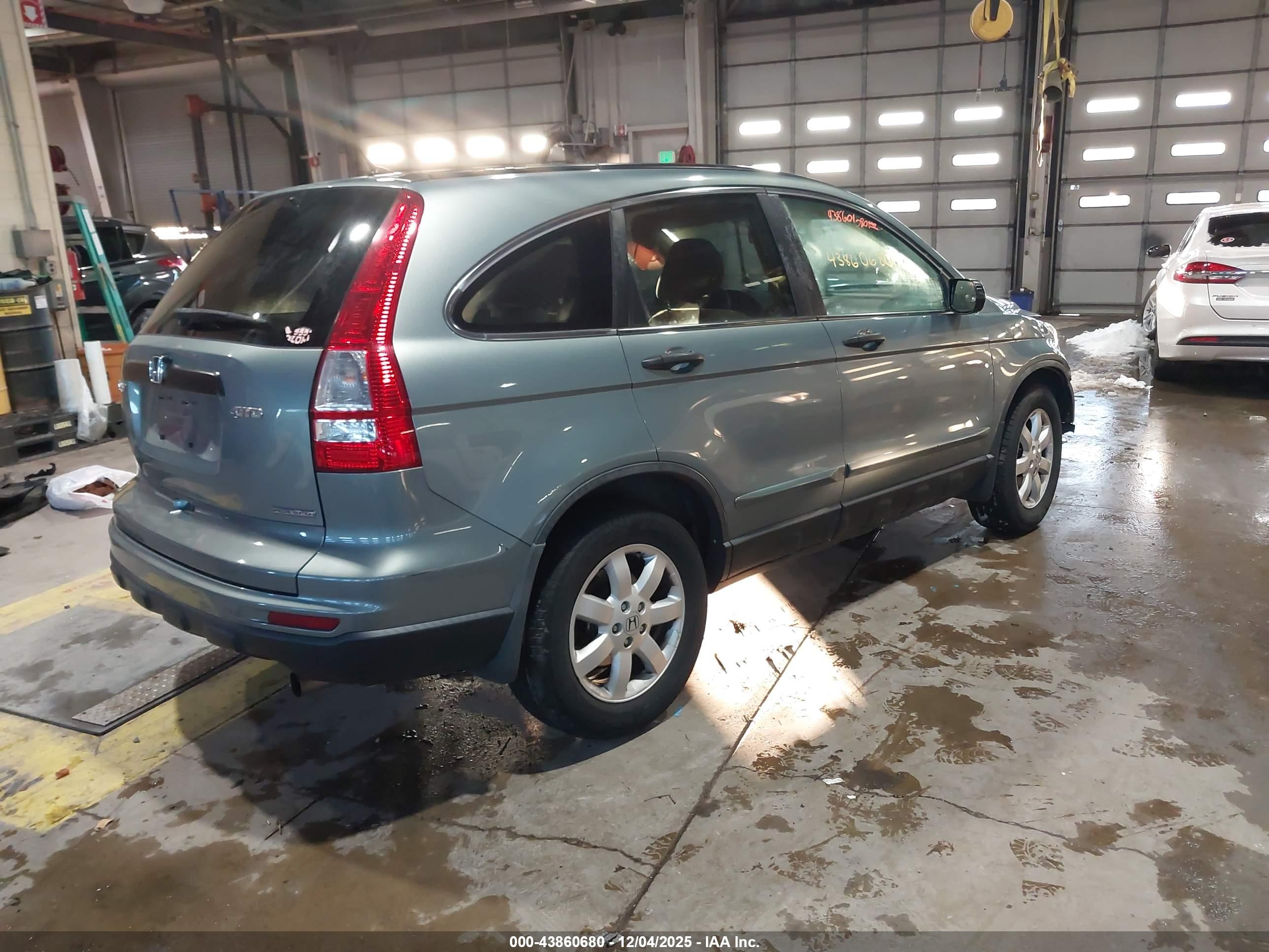 HONDA CR-V image 4