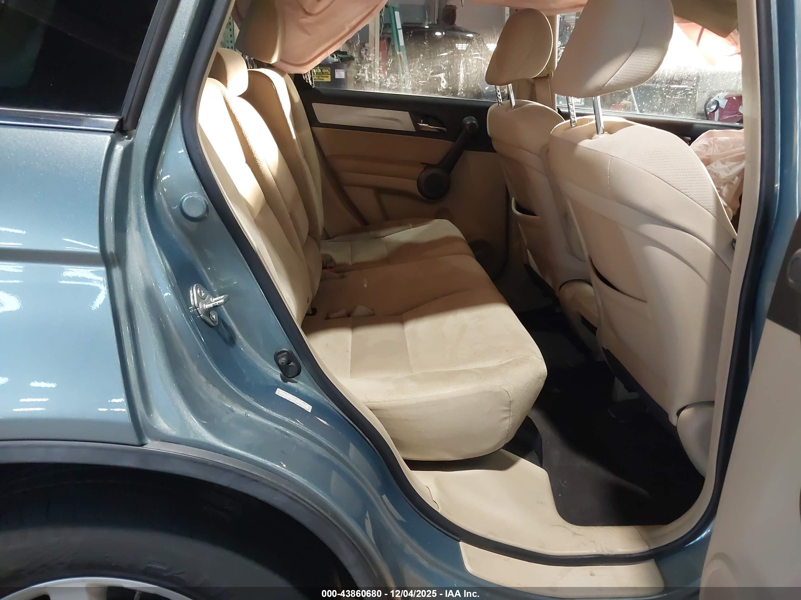 HONDA CR-V image 8
