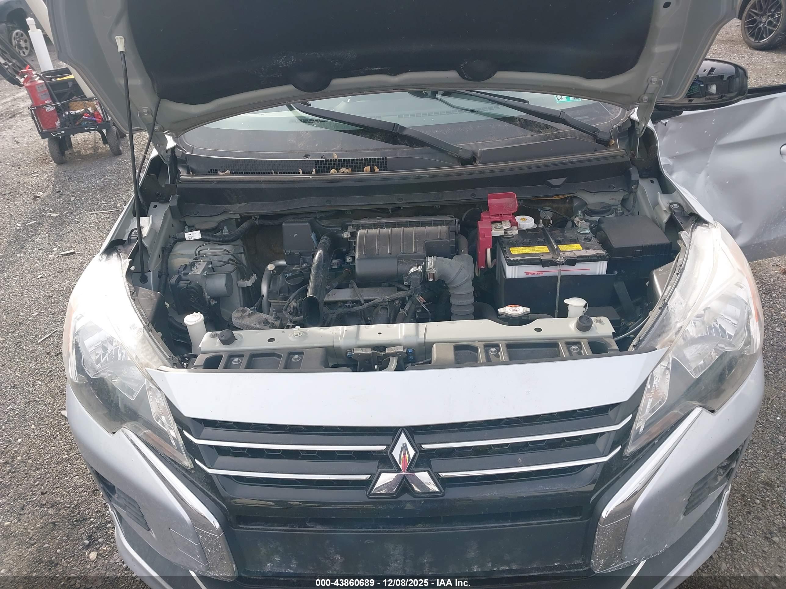 MITSUBISHI MIRAGE image 10