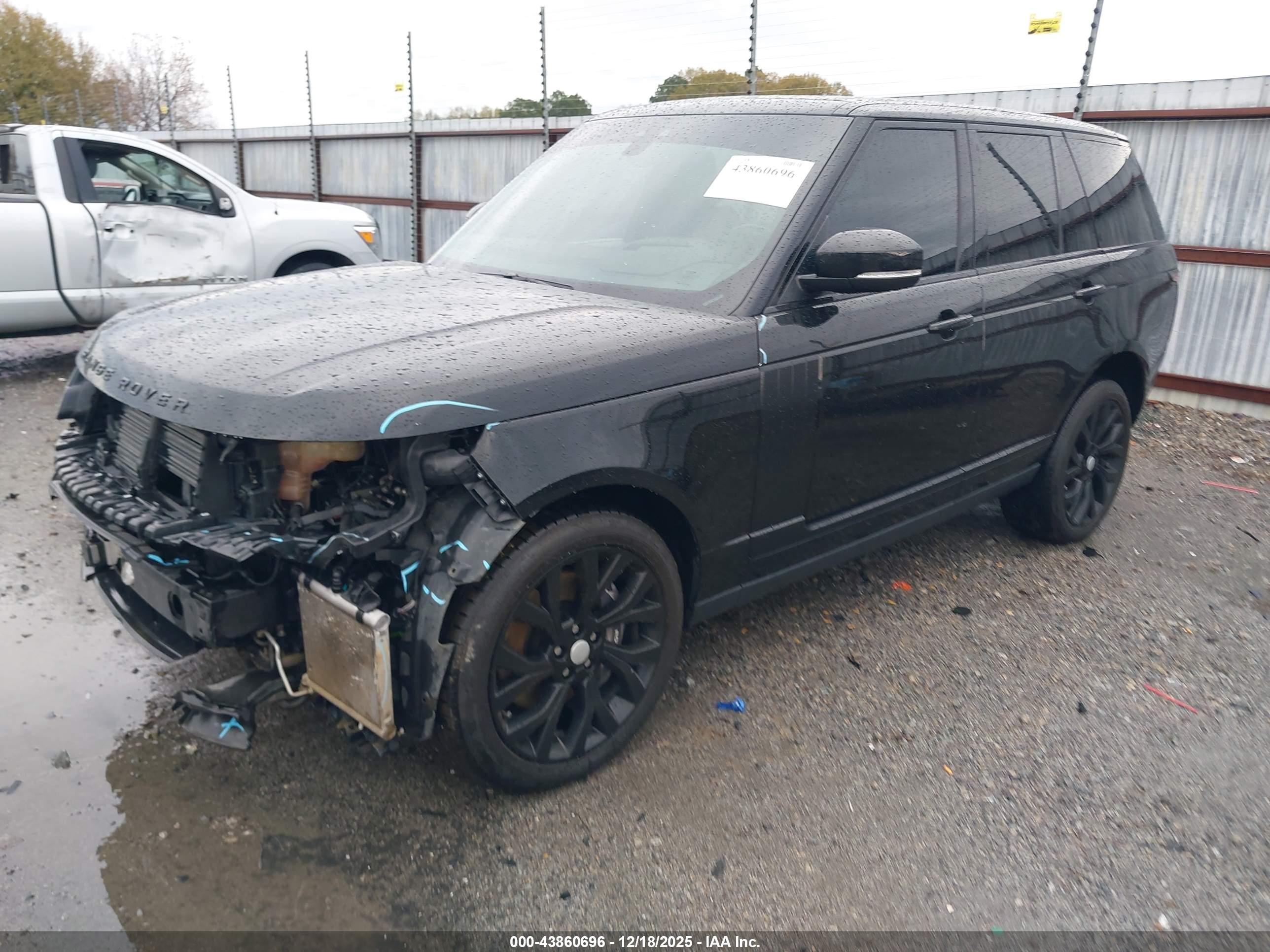LAND ROVER image 2