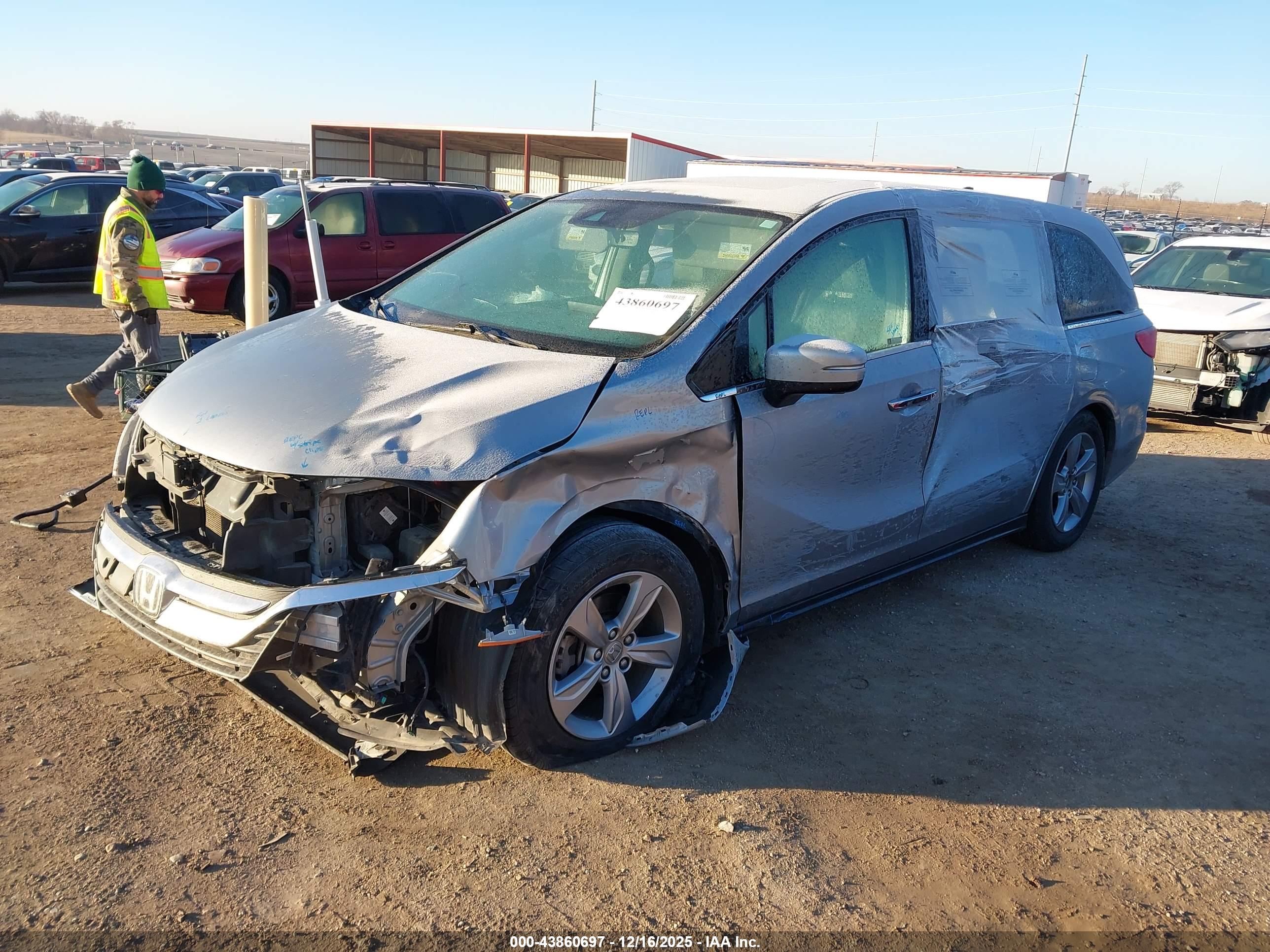 HONDA ODYSSEY image 2
